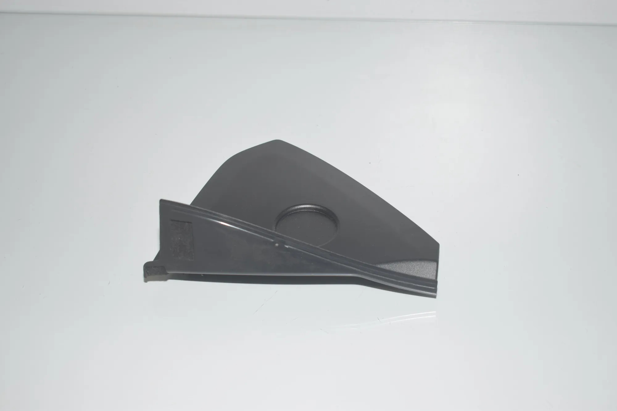 Dashboard Side Trim – OEM 9282991 · BMW i3 (I01) Electric 2019 – 4