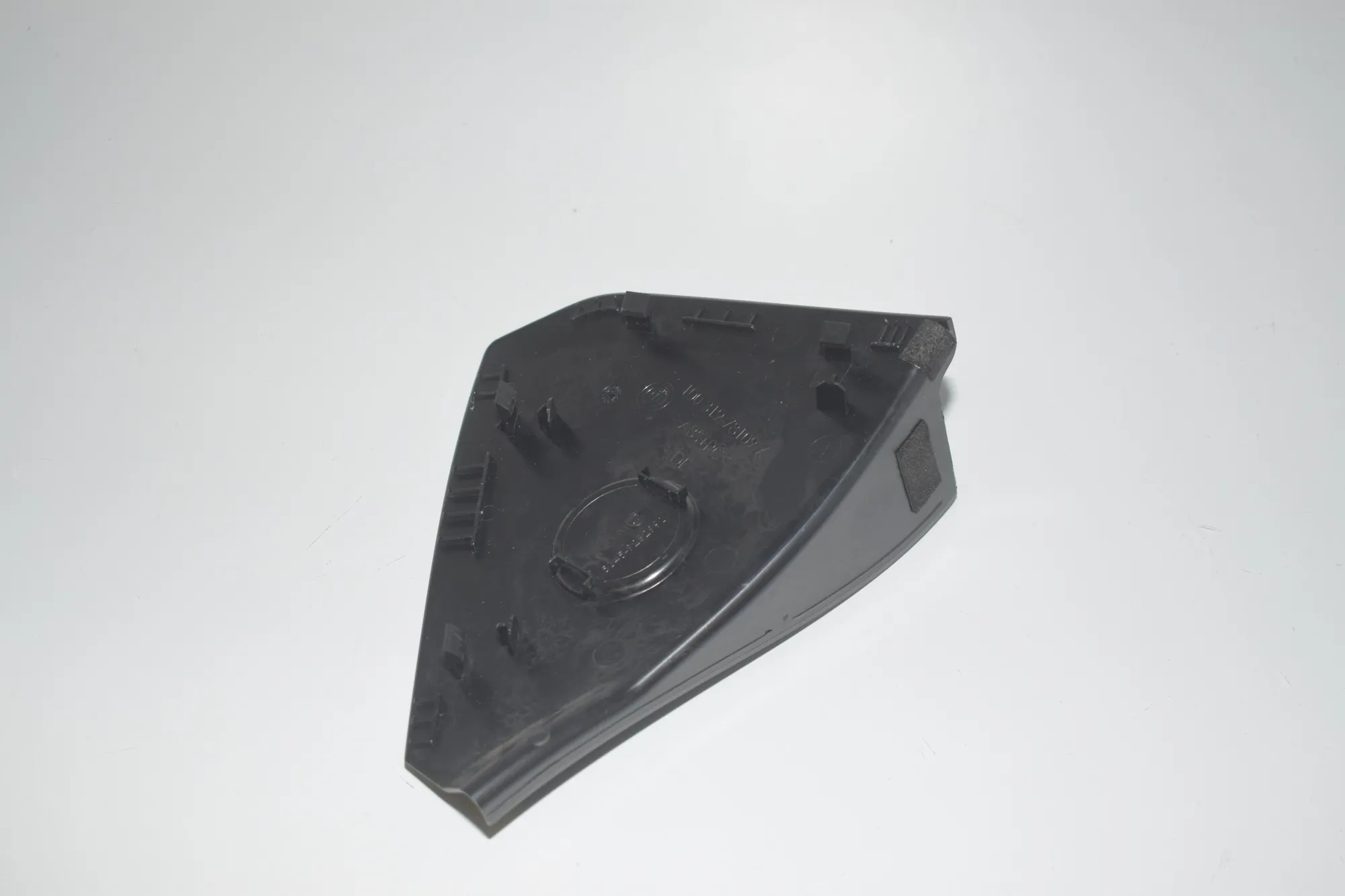 Dashboard Side Trim – OEM 9282991 · BMW i3 (I01) Electric 2019 – 2