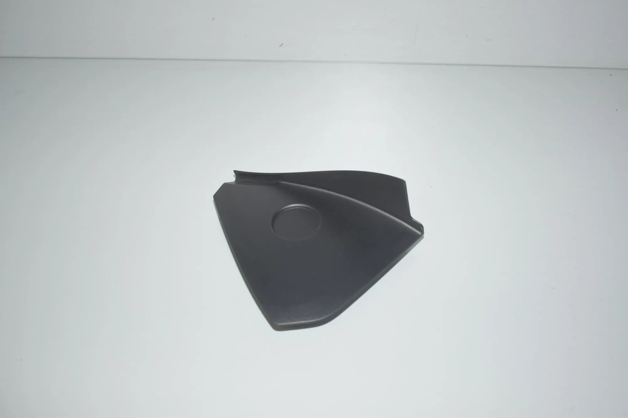 Dashboard Side Trim – OEM 9282991 · BMW i3 (I01) Electric 2019