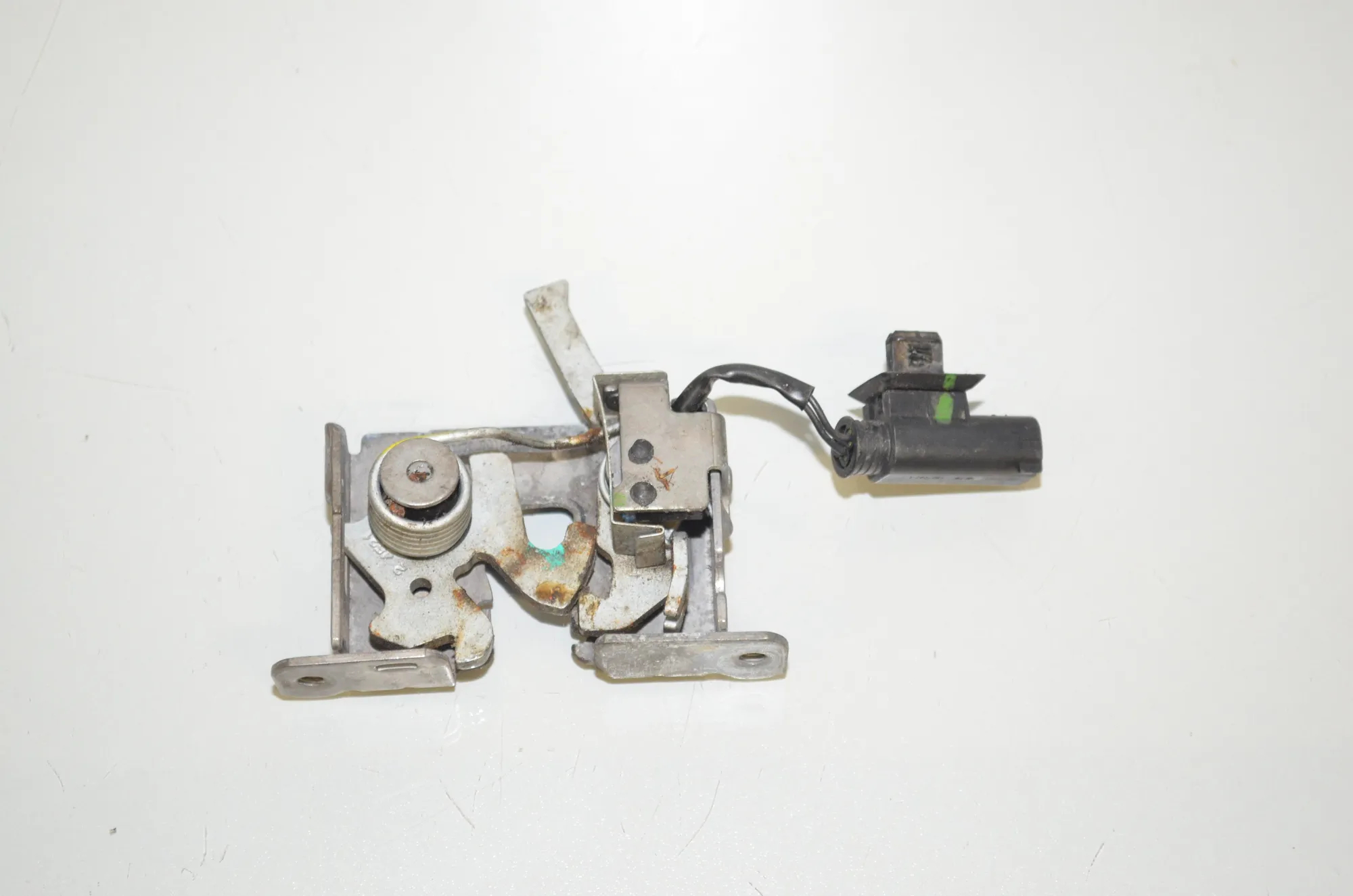Bonnet Lock – OEM 7299162 · BMW i3 (I01) Electric 2019 – 4