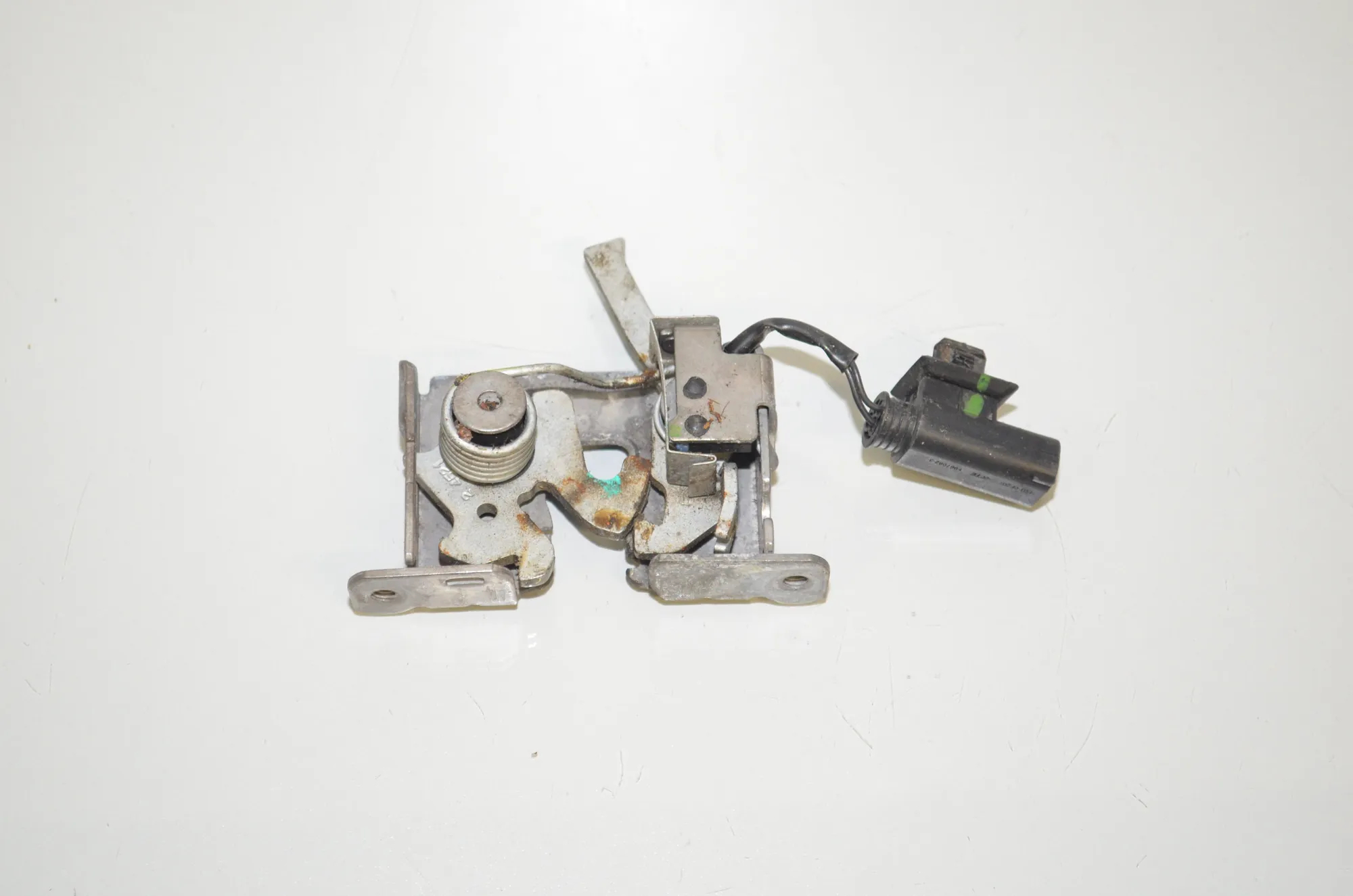 Bonnet Lock – OEM 7299162 · BMW i3 (I01) Electric 2019