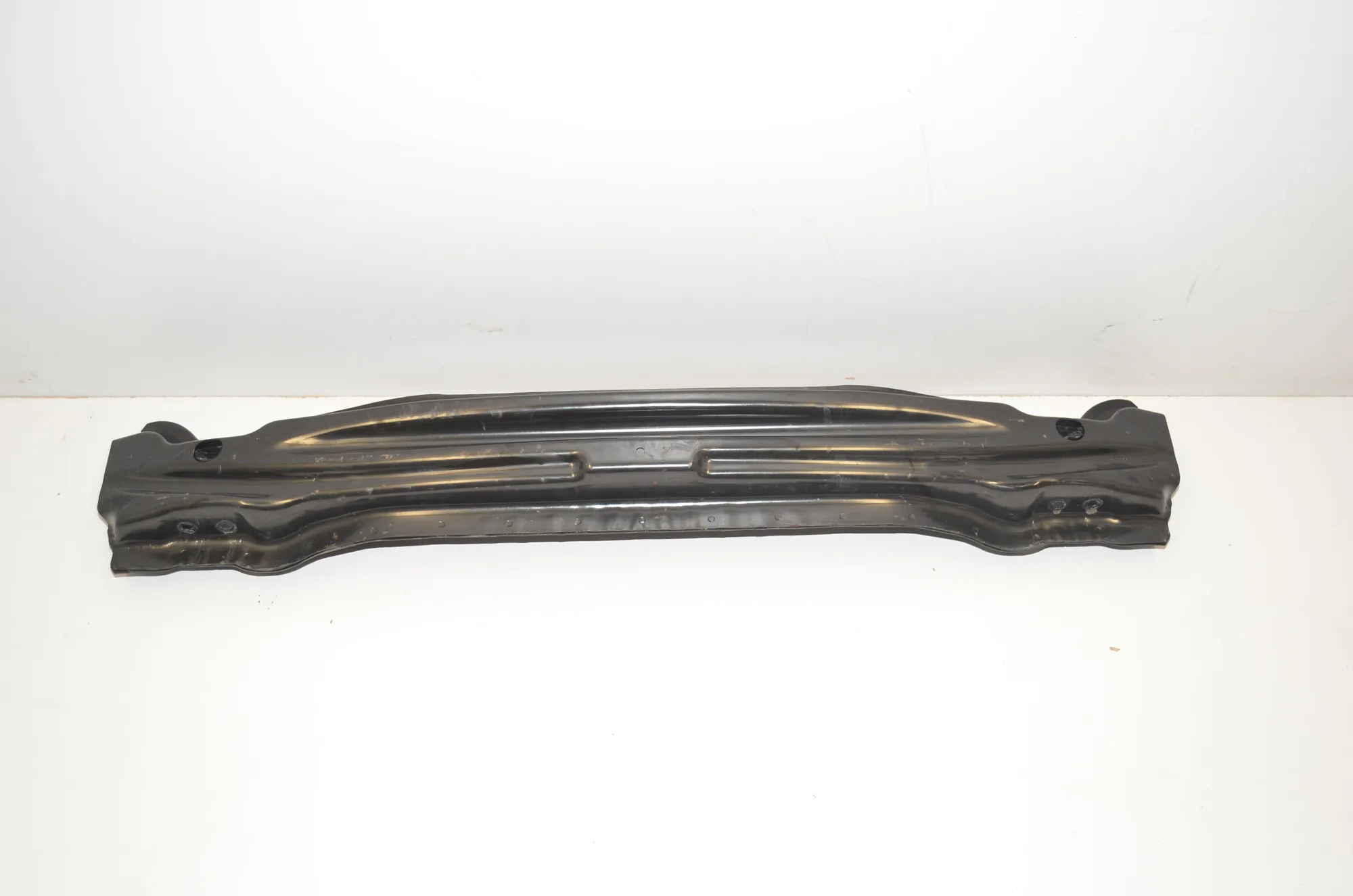 Rear Crash Reinforcement Bar – OEM 7296780 · BMW i3 (I01) Electric 2019