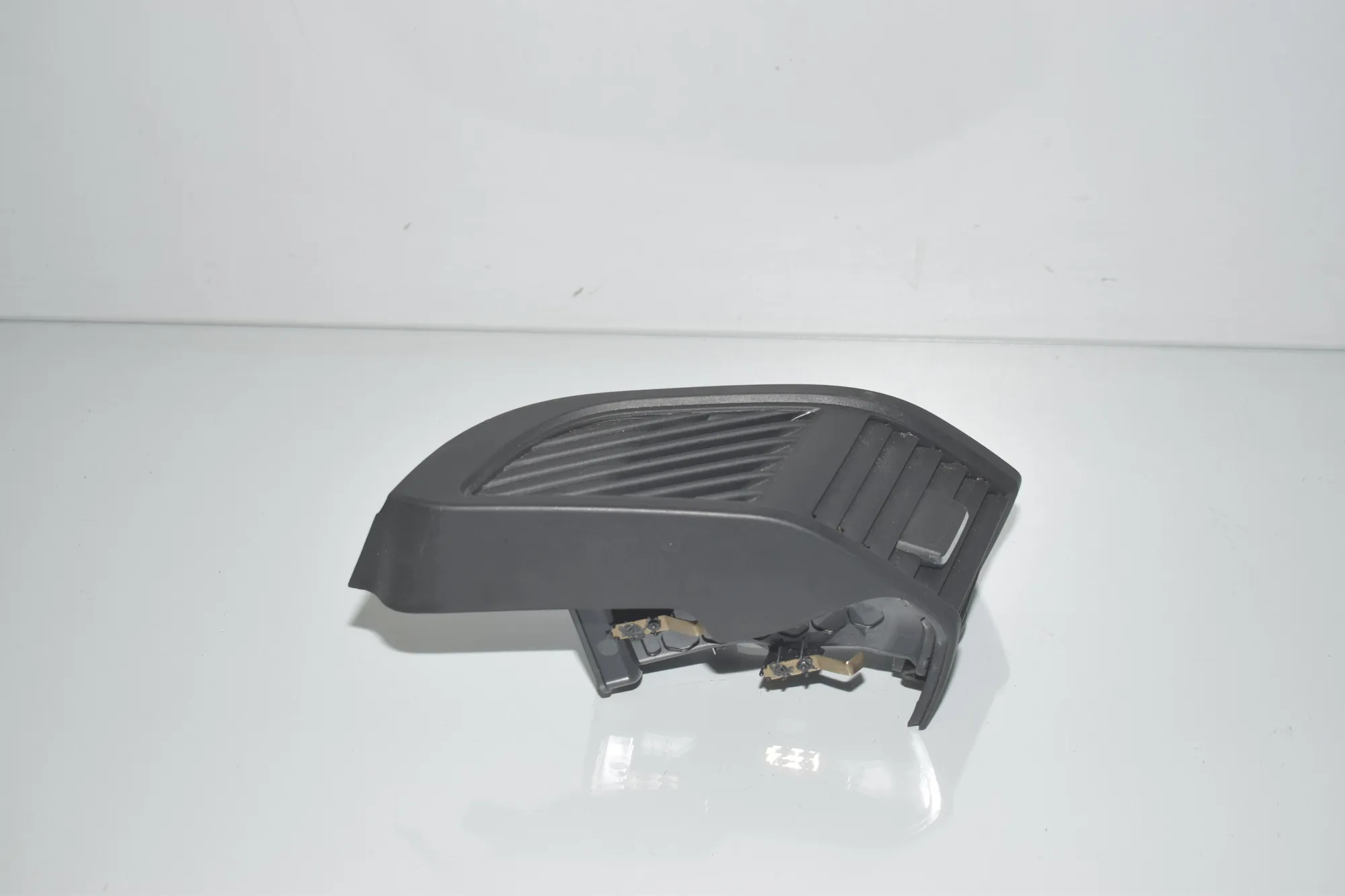 Dashboard Air Vents – OEM 9283003 · BMW i3 (I01) Electric 2019 – 2