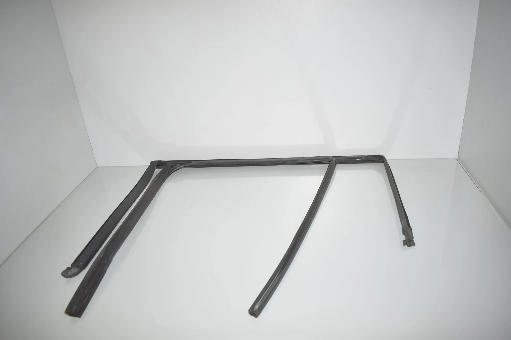 Rear Right Door Rubber Seal – OEM 7311266 · BMW X3 (F25) xDrive 20 d 2012