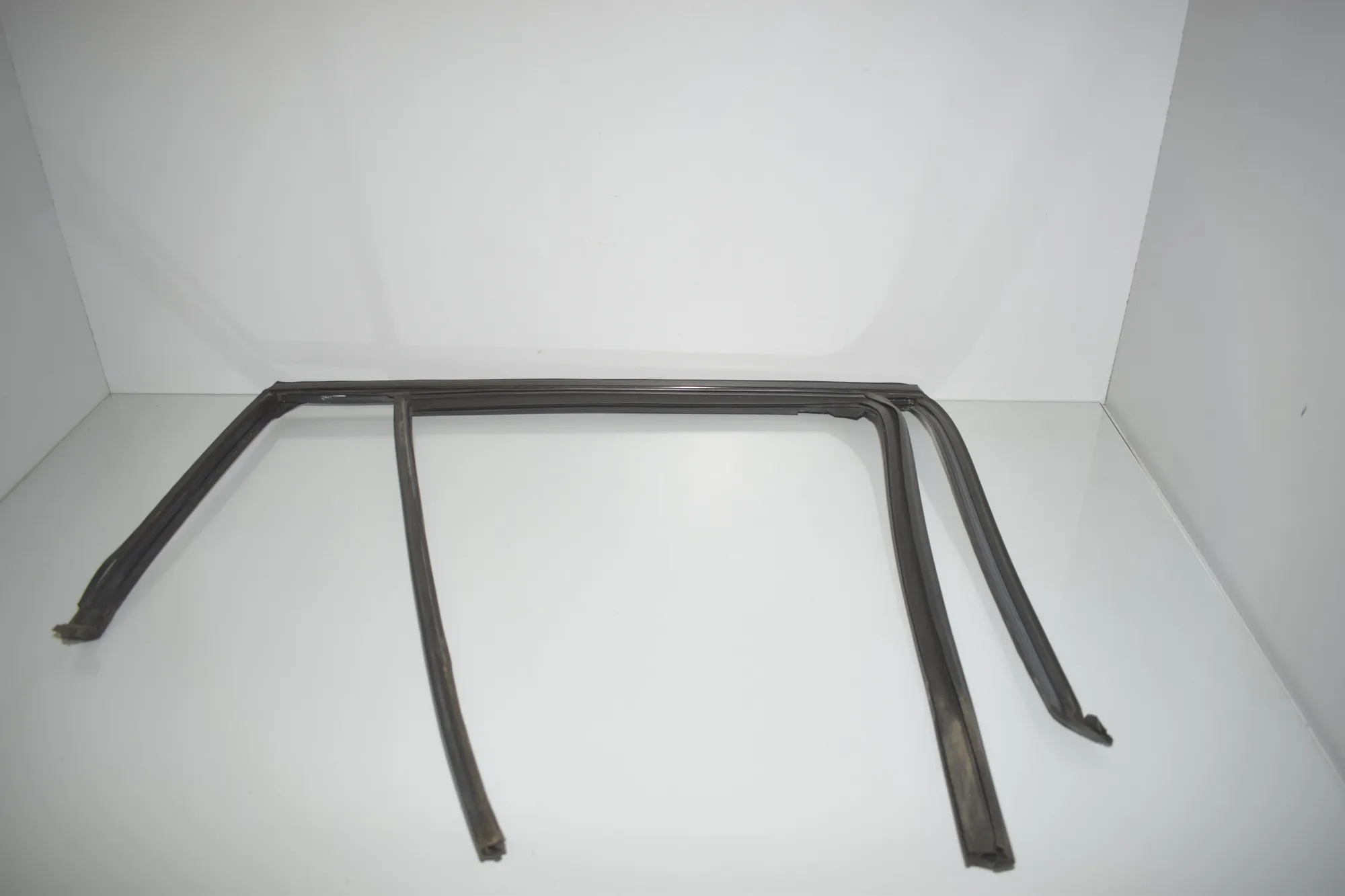 Rear Right Door Rubber Seal – OEM 7311266 · BMW X3 (F25) xDrive 20 d 2012 – 3