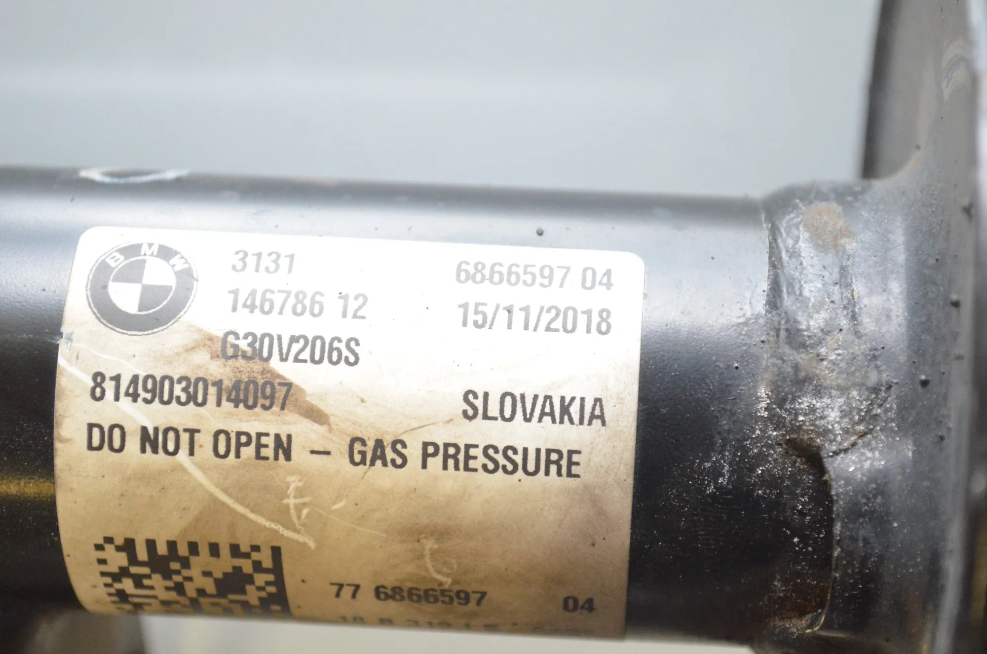 Front Left Shock Absorber – OEM 6866597 · BMW 5 (G30) (2016 - -) 520 i 2018 – 4