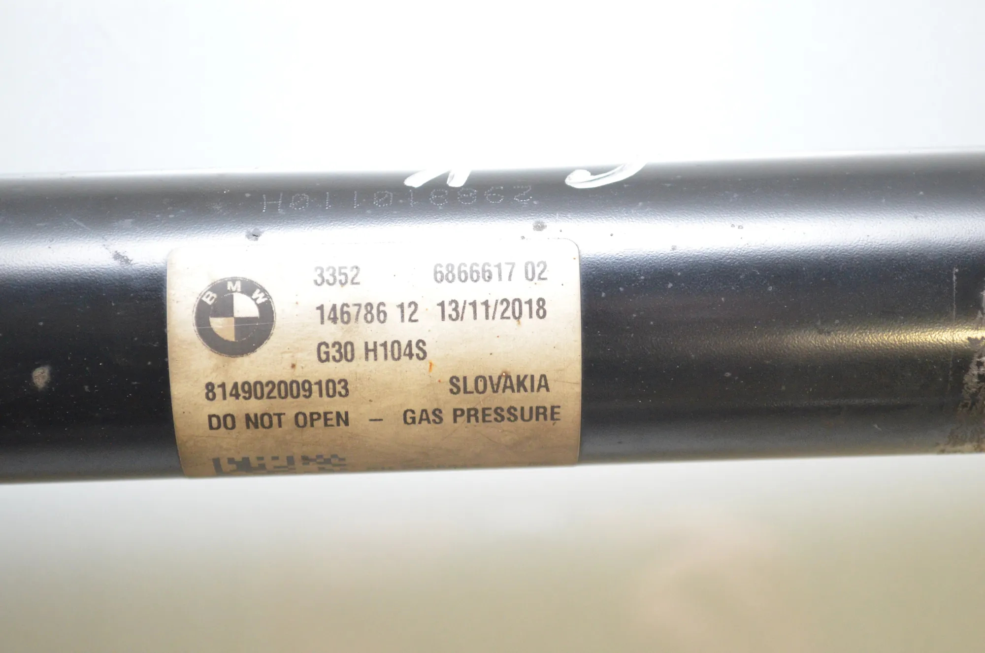 Rear Left Shock Absorber – OEM 6866617 · BMW 5 (G30) (2016 - -) 520 i 2018 – 4