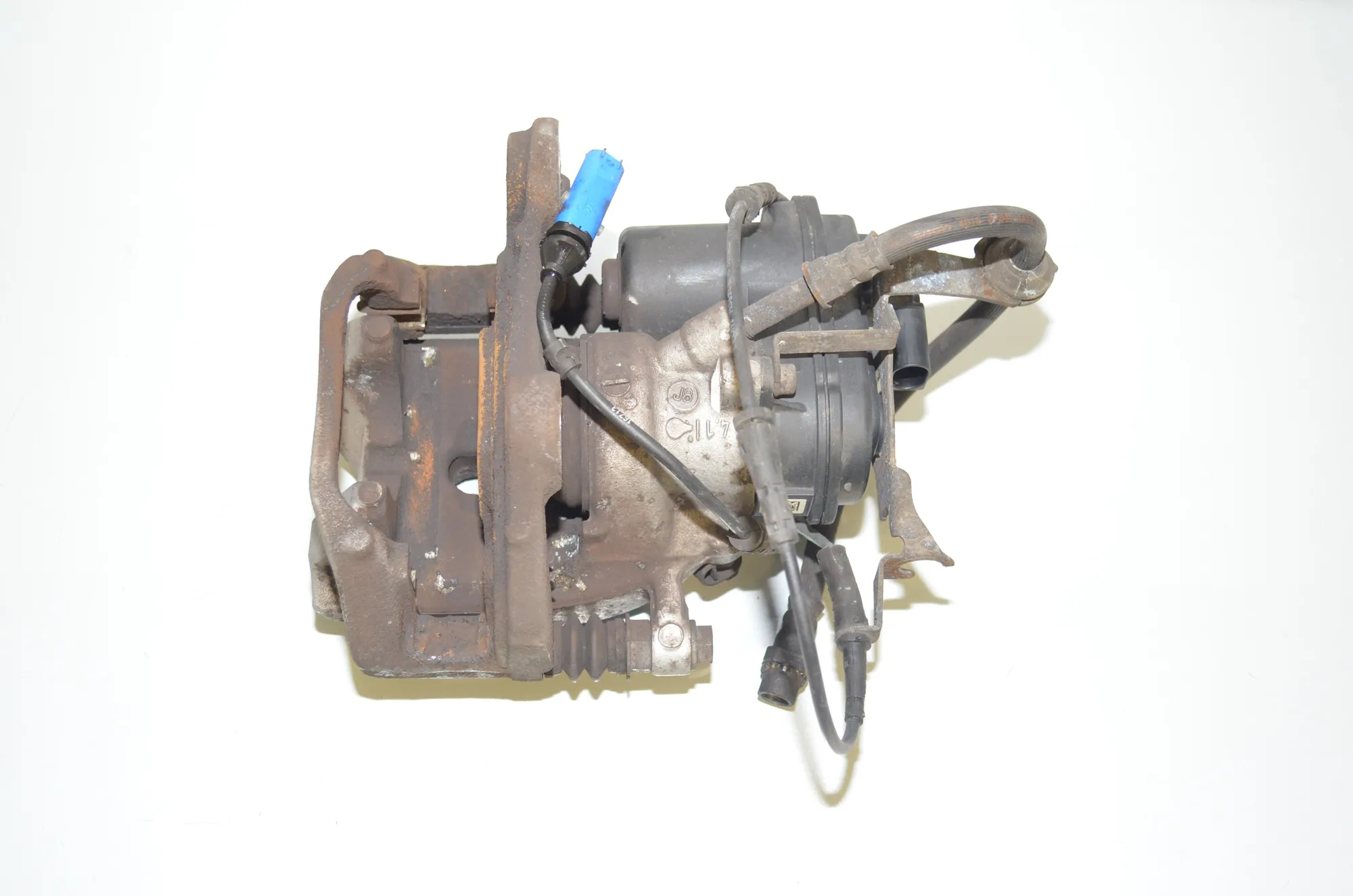 Rear Right Brake Caliper – OEM 6870576 · BMW 5 (G30) (2016 - -) 520 i 2018 – 3