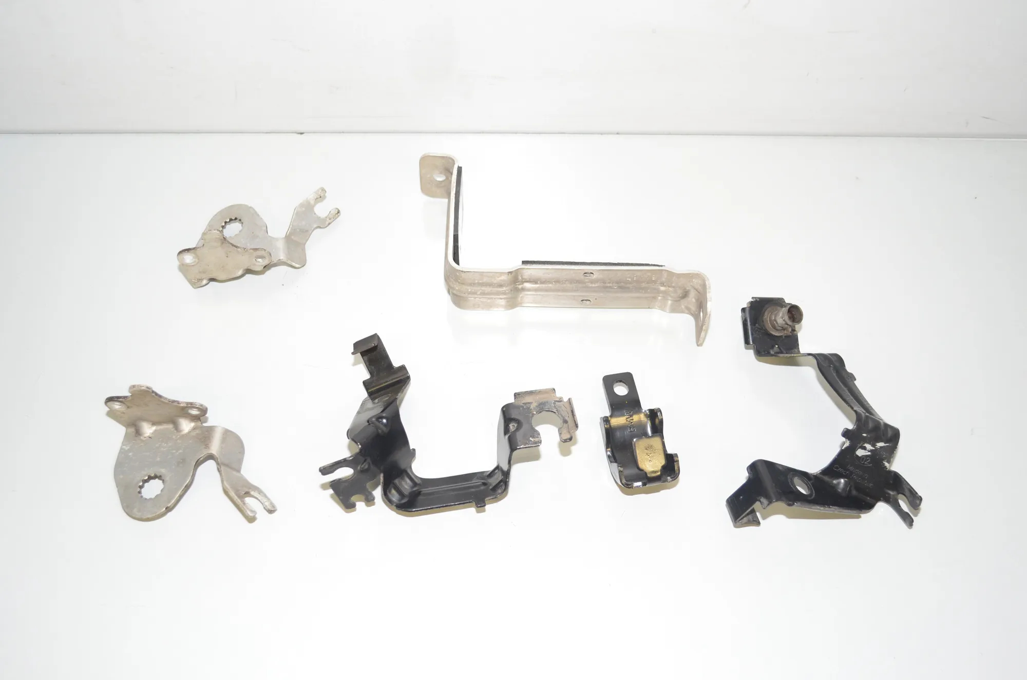 Bracket – OEM 6799310 · BMW i3 (I01) Electric 2019