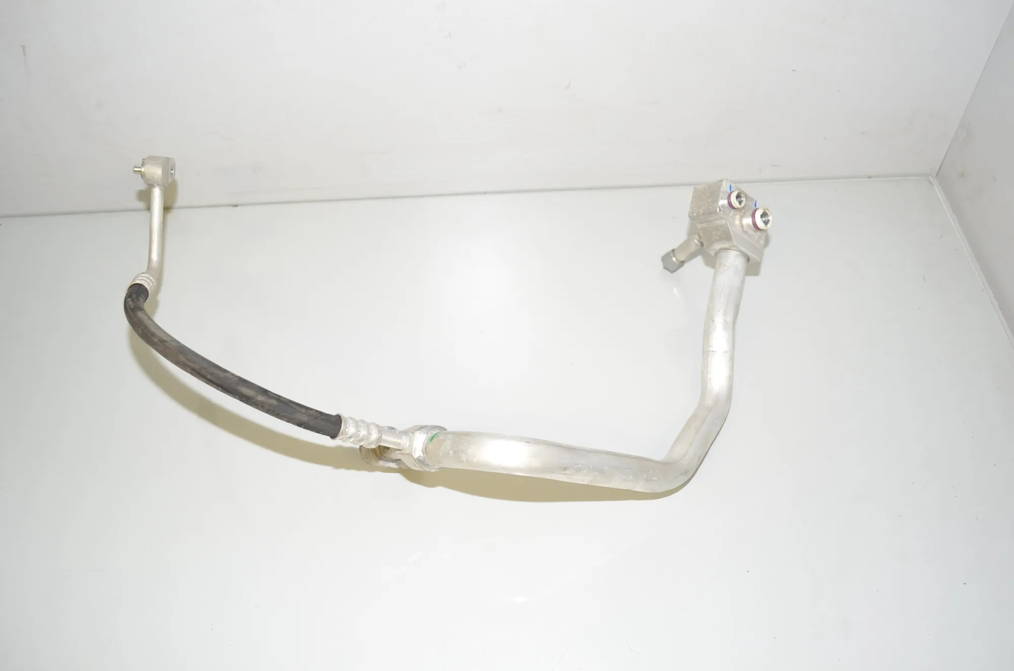 A/C Air Con Hose Pipe – OEM 9291282 · BMW i3 (I01) Electric 2019 – 3