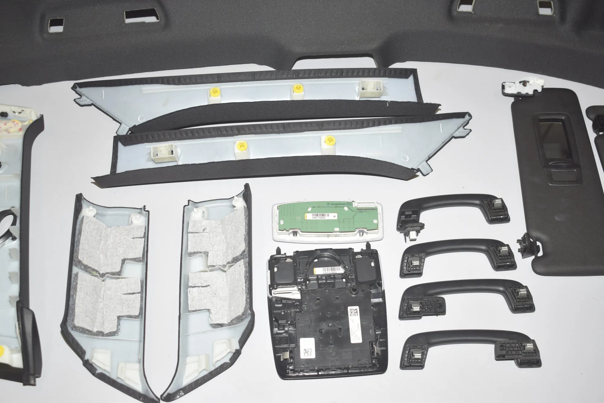 Black Roof Headliner Set – OEM 9263878 · BMW 3 Gran Turismo (F34) 320 d 2014 – 9
