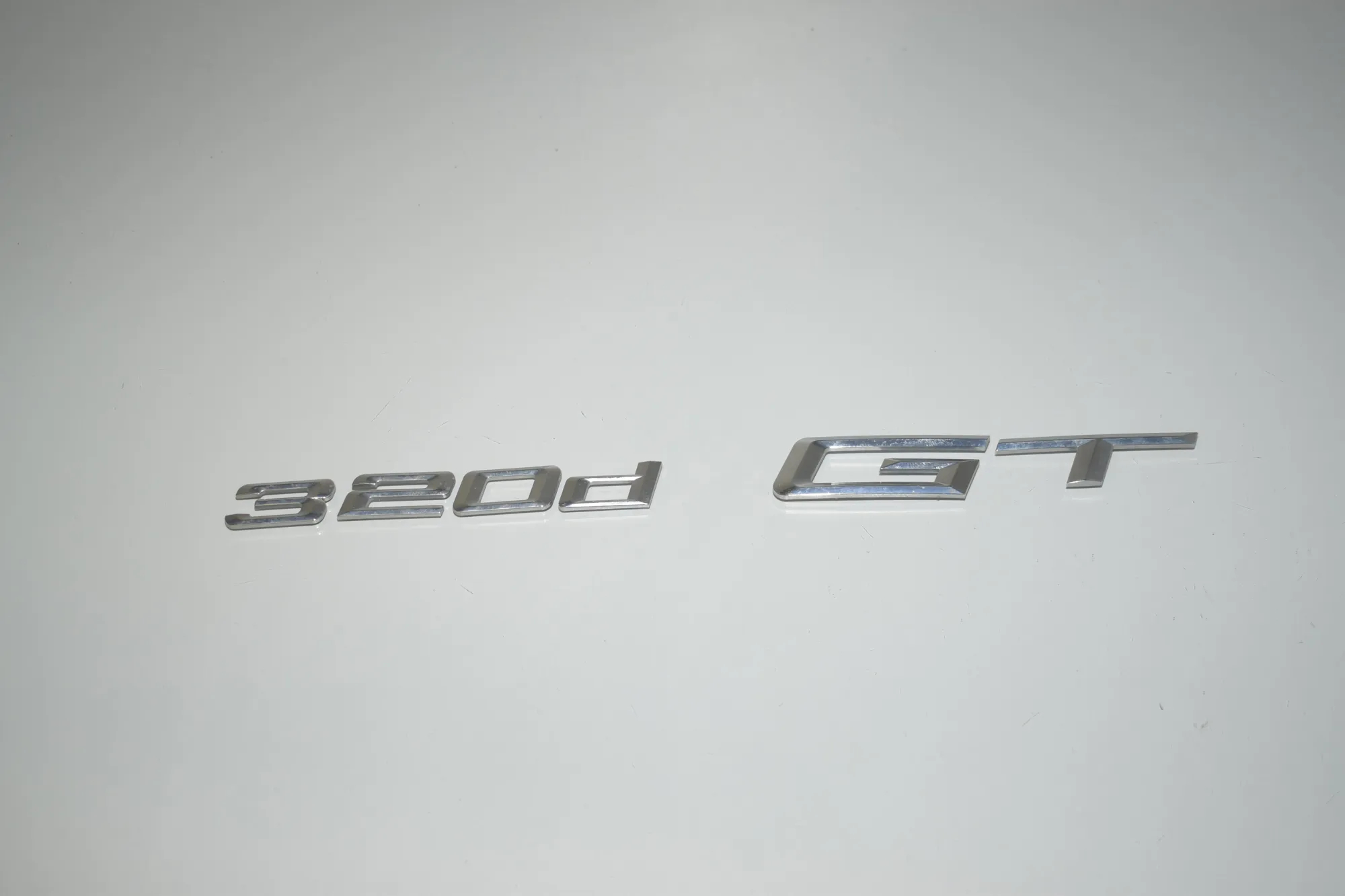 Car Manufacturer Badge Emblem – OEM 7351952 · BMW 3 Gran Turismo (F34) 320 d 2014 – 4