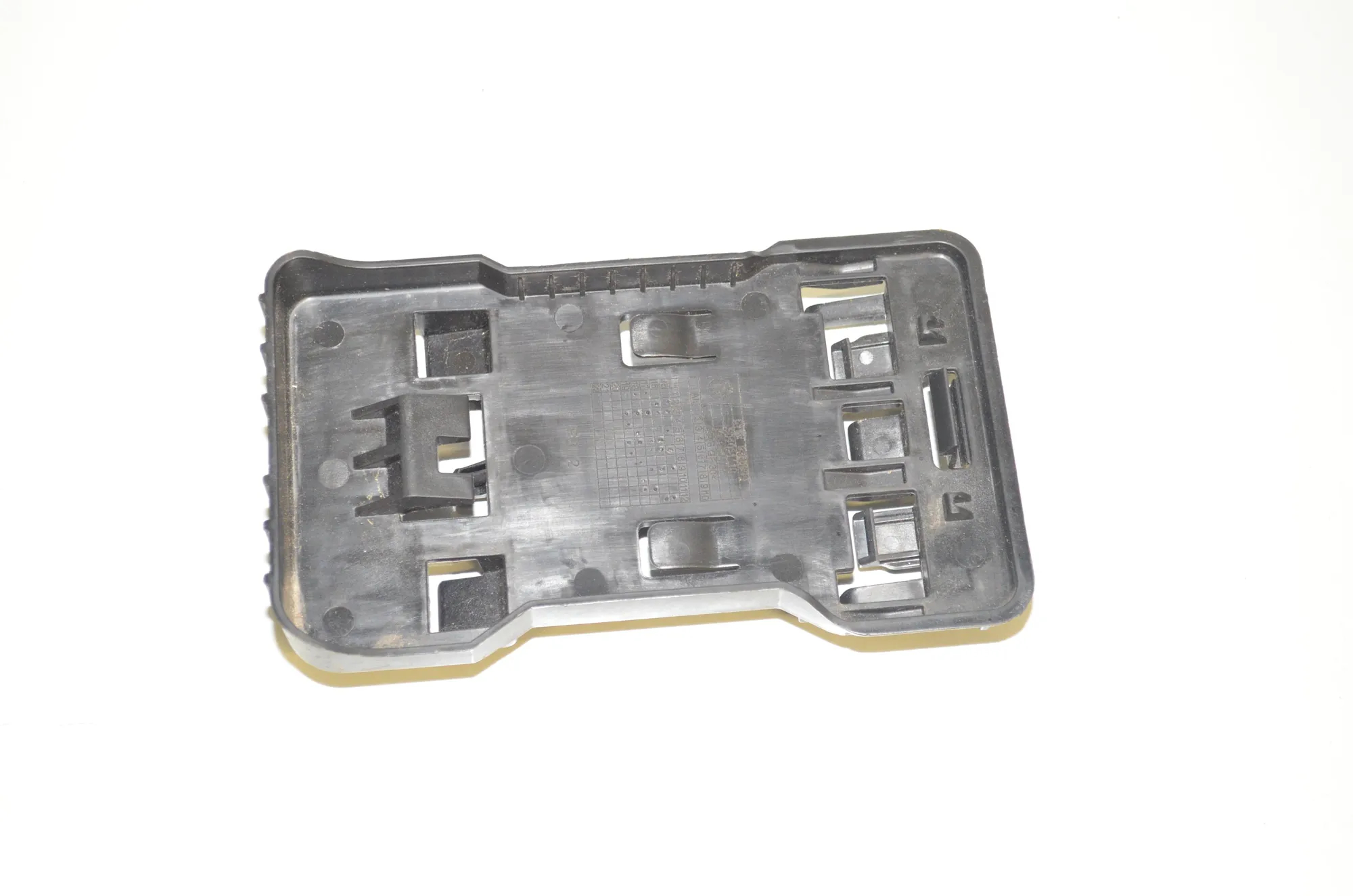 Fuse Box Holder – OEM 9380999 · BMW i3 (I01) Electric 2019