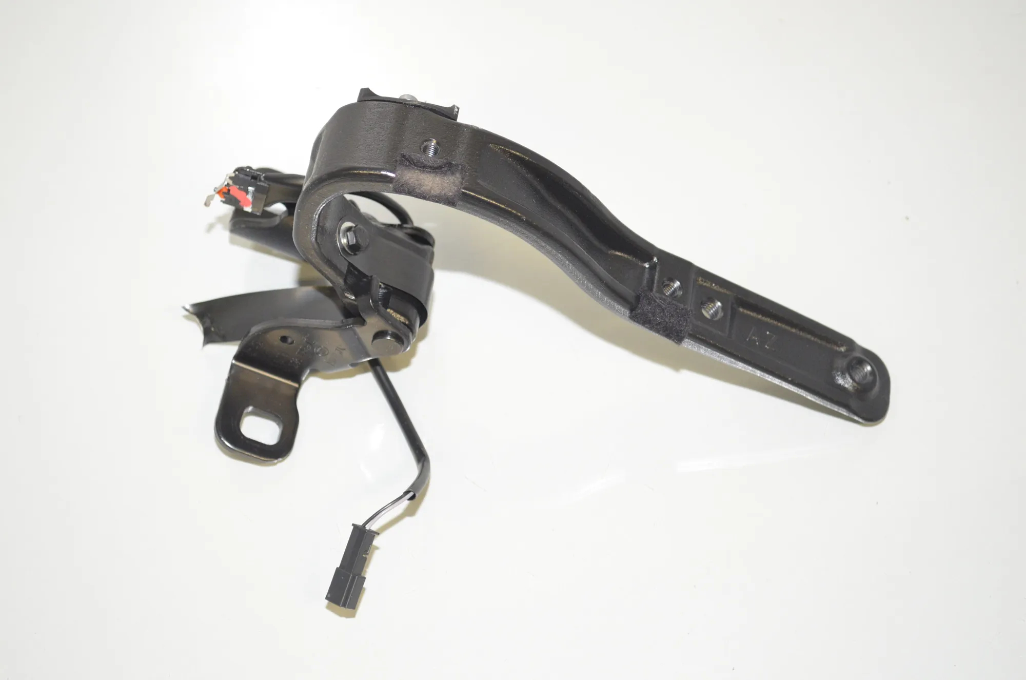 Left Side Bootlid Hinge – OEM 7296773 · BMW i3 (I01) Electric 2019