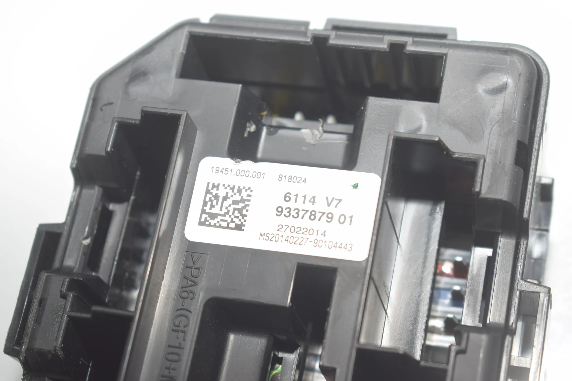 Fuse Box – OEM 9337879 · BMW 3 Gran Turismo (F34) 320 d 2014 – 5