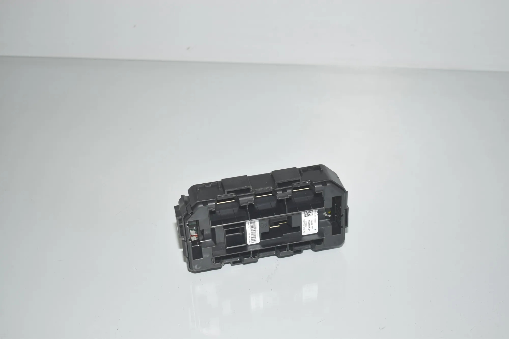 Fuse Box – OEM 9337879 · BMW 3 Gran Turismo (F34) 320 d 2014 – 4