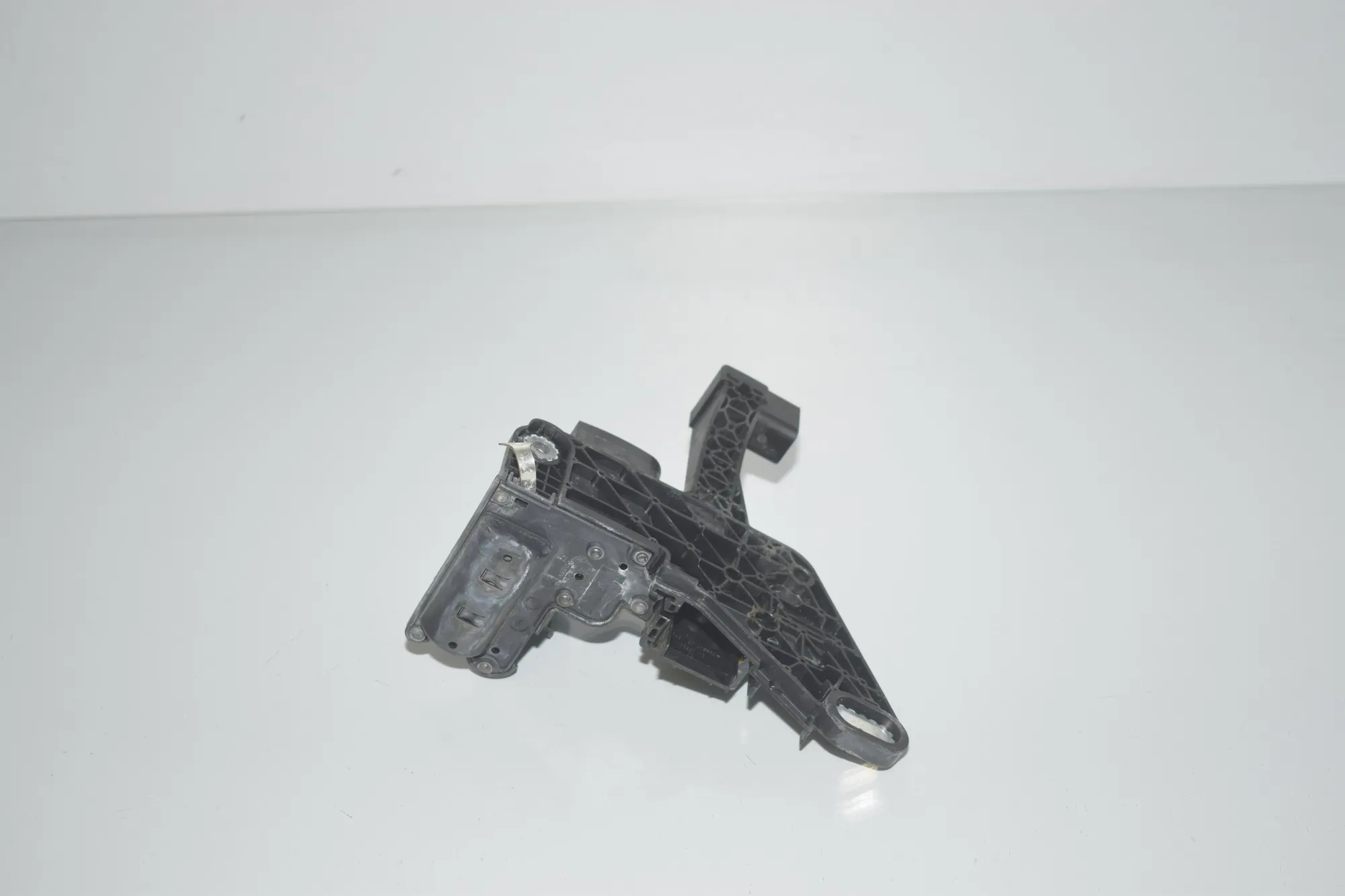Power Distribution Unit – OEM 9296150 · BMW 3 Gran Turismo (F34) 320 d 2014 – 4