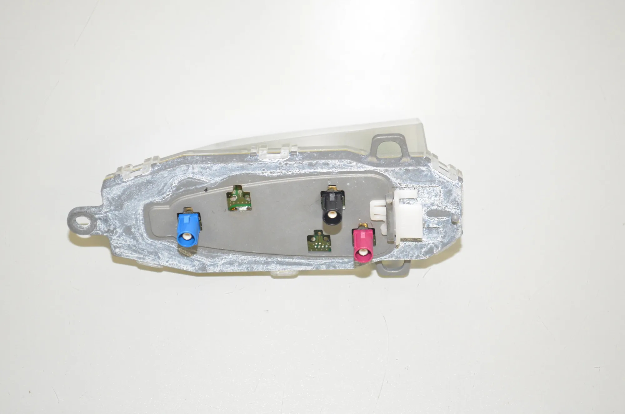 Antenna – OEM 9253994 · BMW i3 (I01) Electric 2019 – 3
