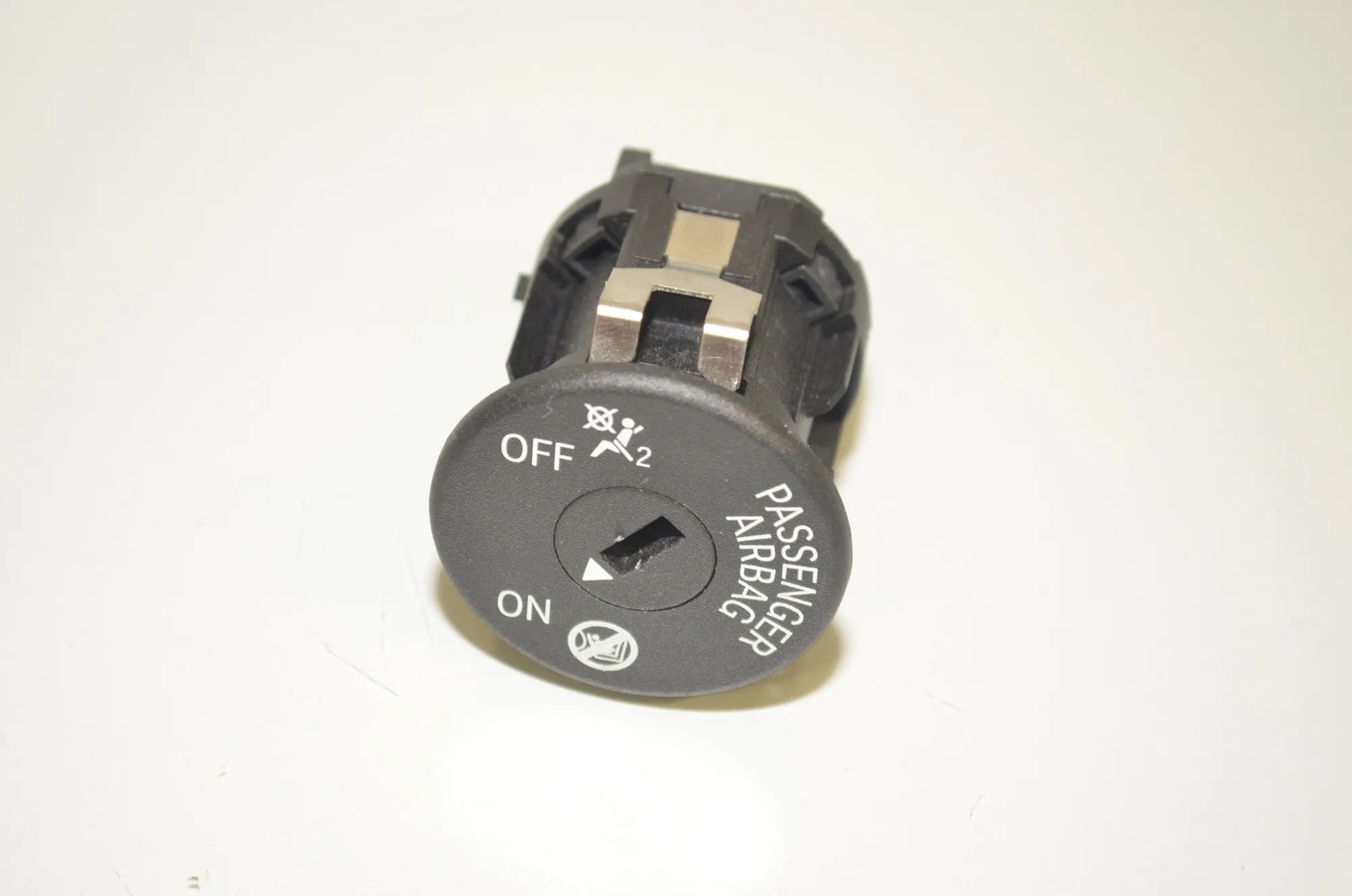 SRS Switch – OEM 9483731 · BMW i3 (I01) Electric 2019