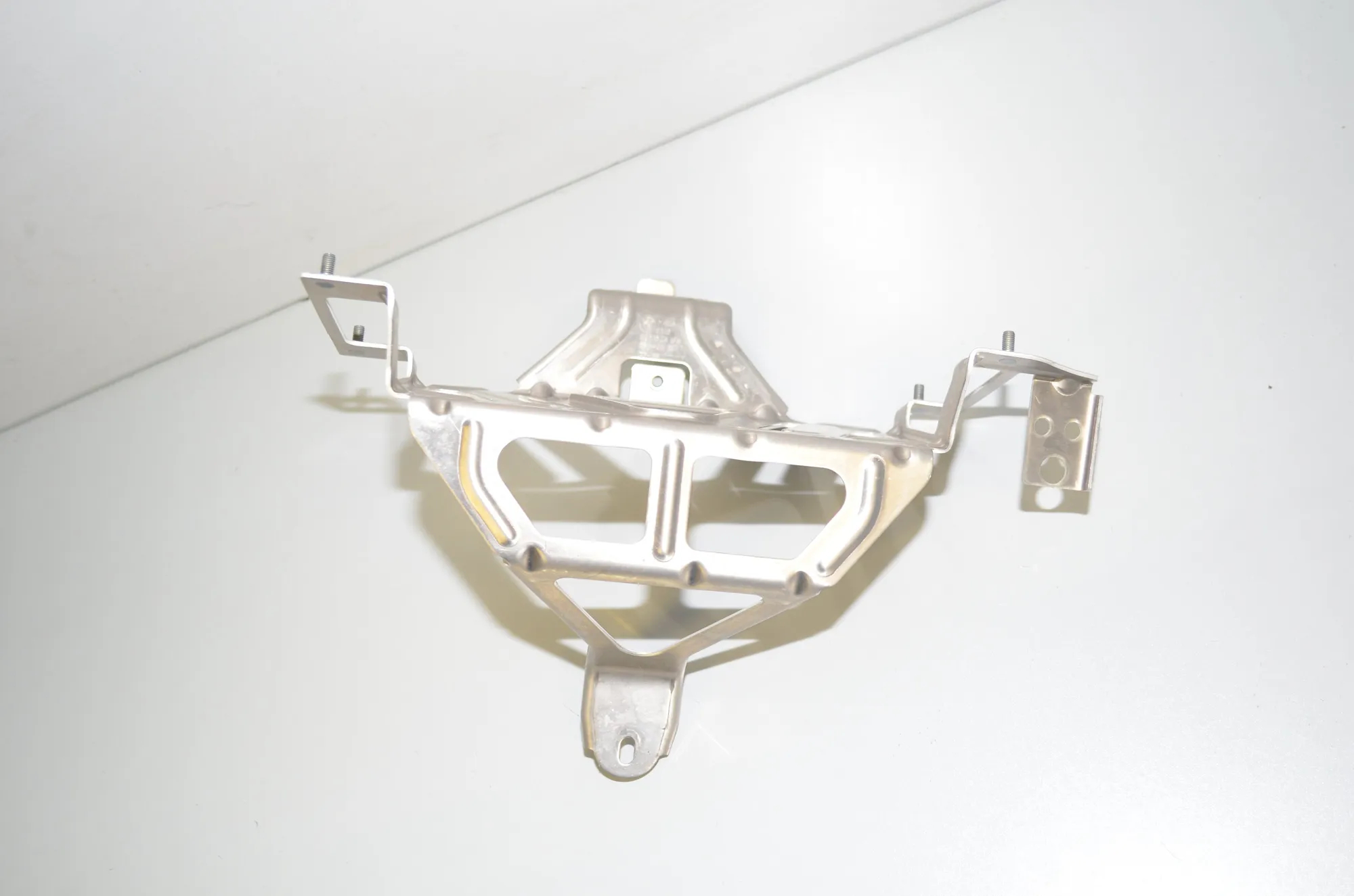 Bracket – OEM 9251524 · BMW i3 (I01) Electric 2019 – 3