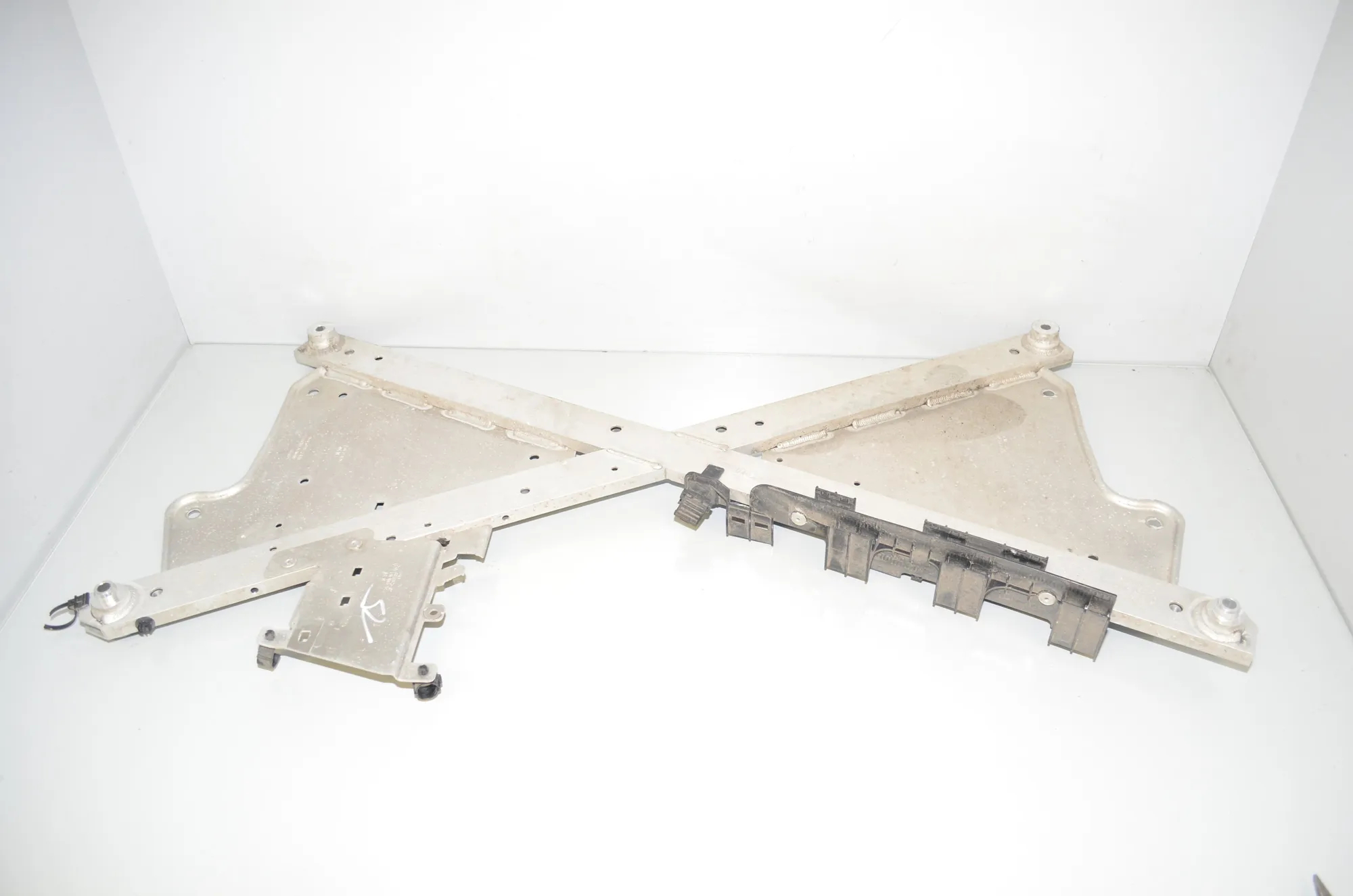 Other Body Parts – OEM 6879520 · BMW i3 (I01) Electric 2019