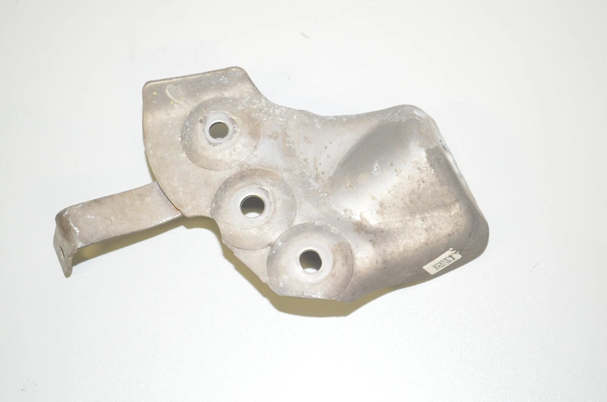 Bracket – OEM 8642213 · BMW 3 (G20, G28) (2018 - -) 330 e 2021 – 3