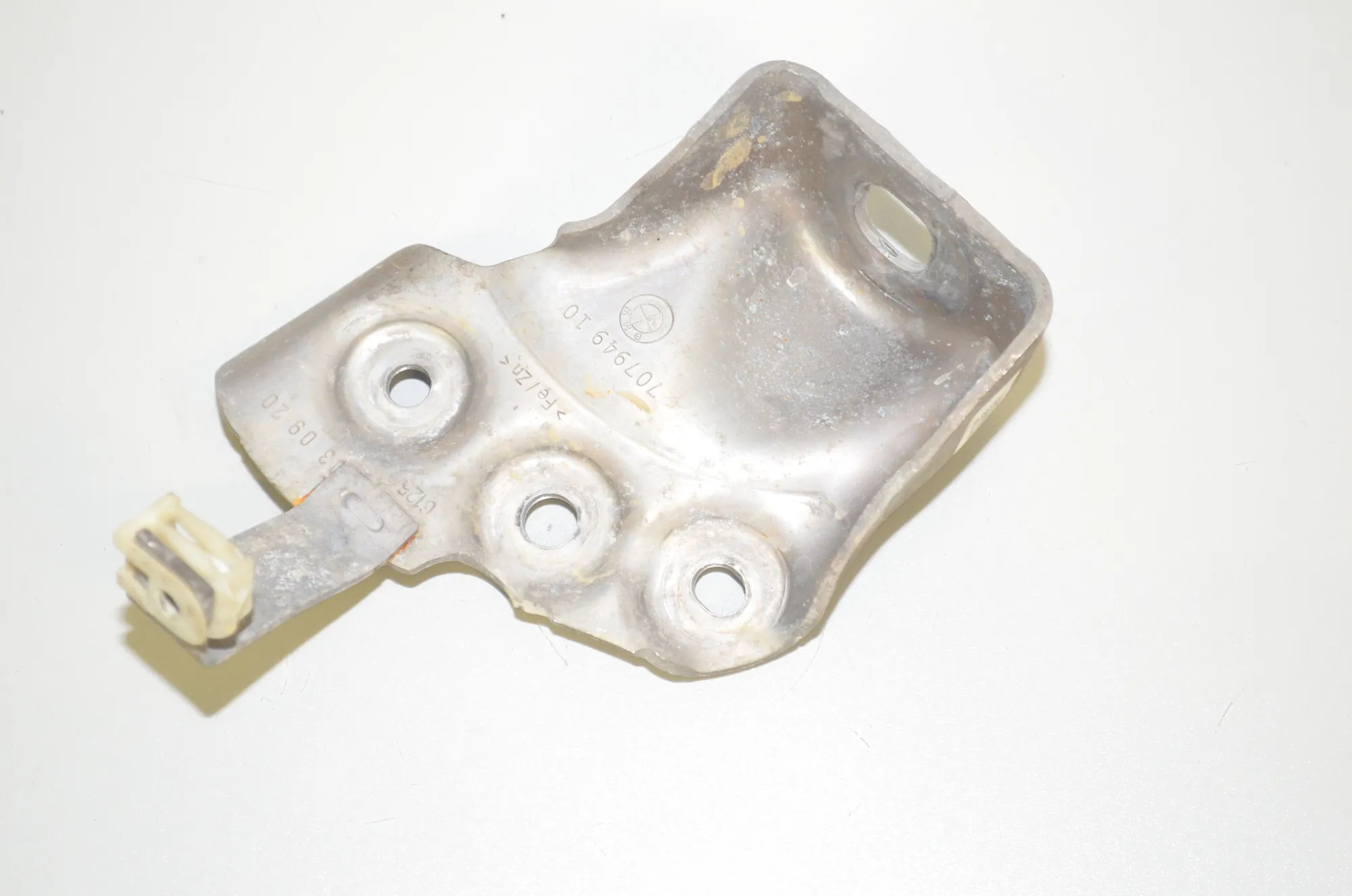Bracket – OEM 8542214 · BMW 3 (G20, G28) (2018 - -) 330 e 2021 – 2