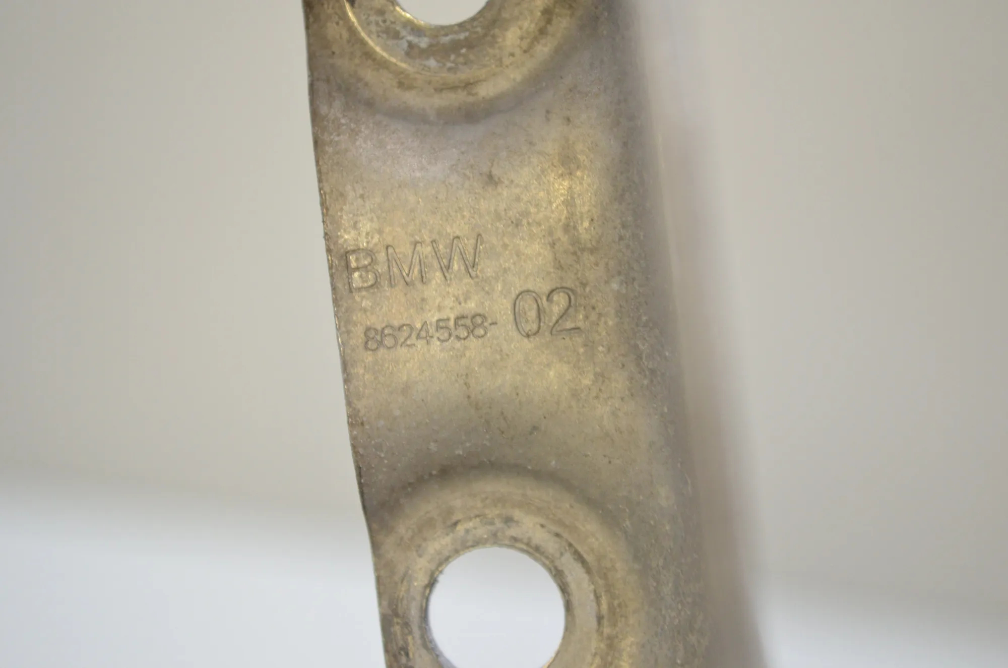 Bracket – OEM 8624558 · BMW 3 (G20, G28) (2018 - -) 330 e 2021 – 4