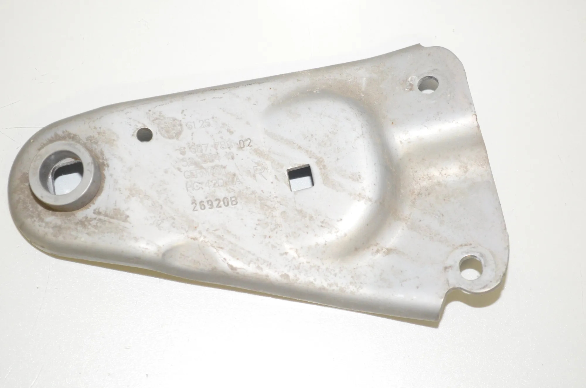 Bracket – OEM 8687788 · BMW 3 (G20, G28) (2018 - -) 330 e 2021 – 3