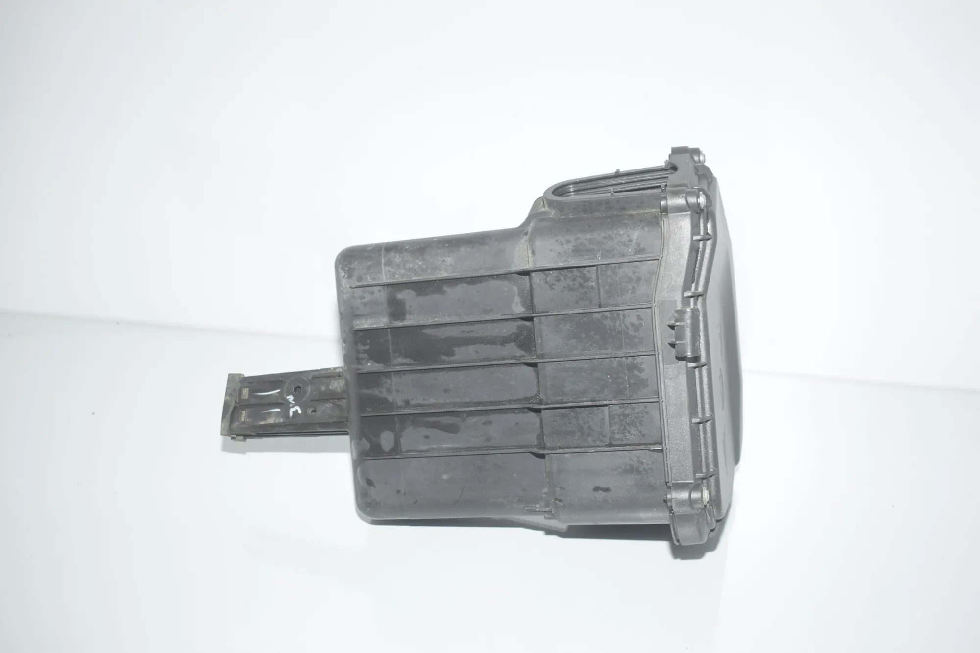 Fuse Box – OEM 8509912 · BMW X3 (F25) xDrive 20 d 2012 – 3