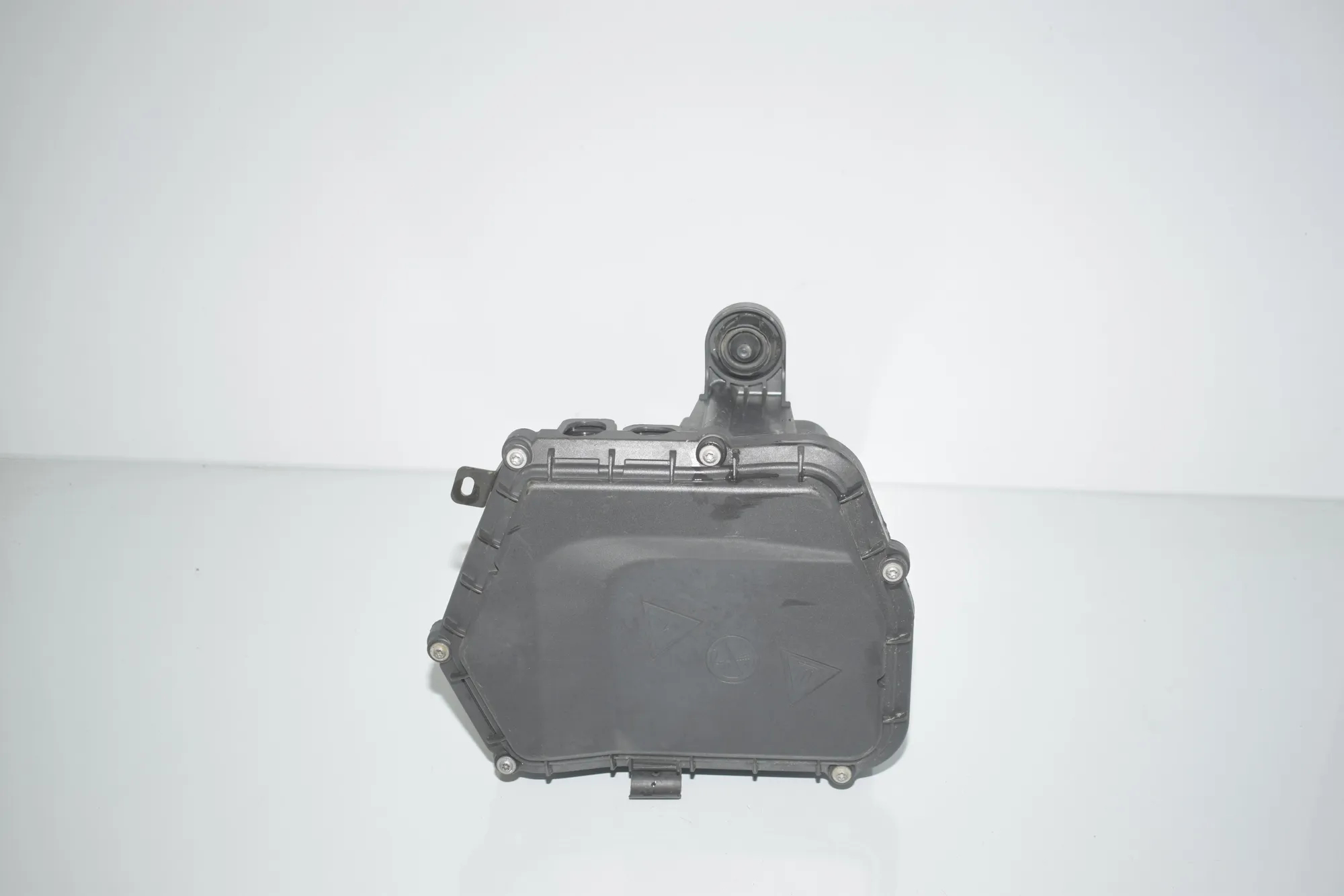 Fuse Box – OEM 8509912 · BMW X3 (F25) xDrive 20 d 2012