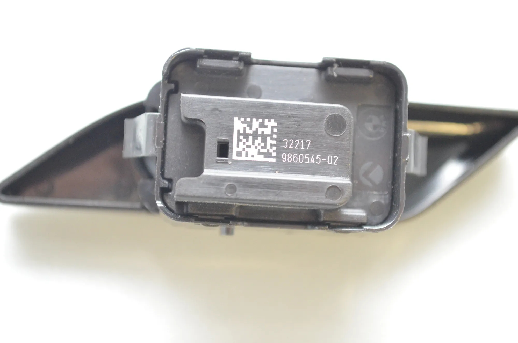 Central Locking Switch – OEM 9860545 · BMW 5 (G30) (2016 - -) 520 i 2018 – 4