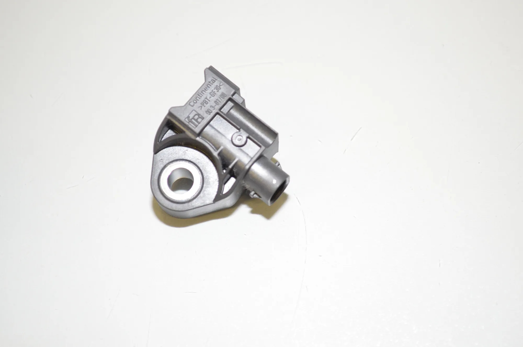 Front Right Impact Sensor – OEM 9341546 · BMW 5 (G30) (2016 - -) 520 i 2018 – 2