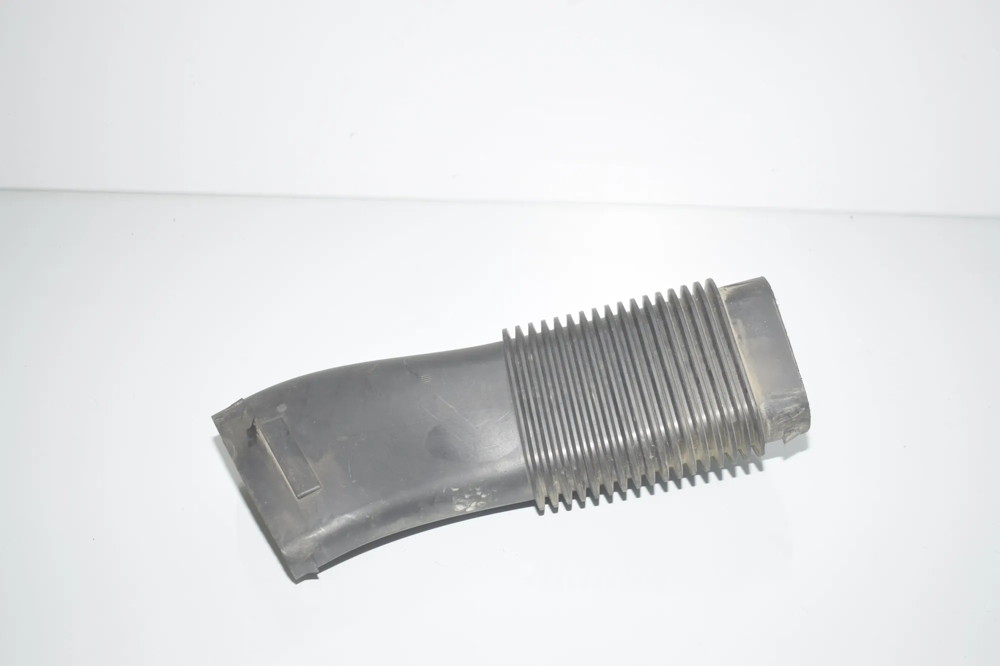 Air Intake Tube – OEM 7811018 · BMW X3 (F25) xDrive 20 d 2012 – 4