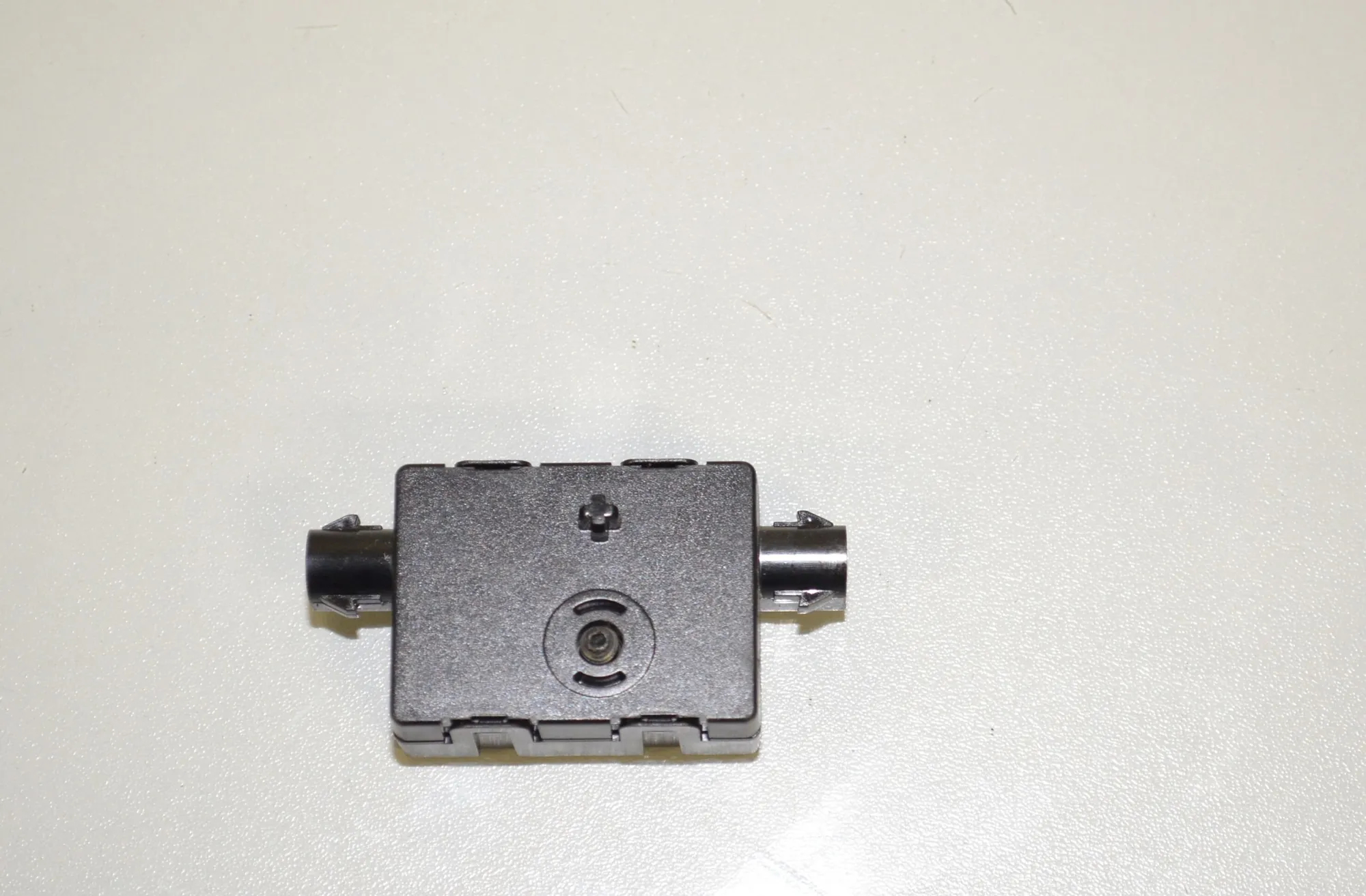 Other Control Units – OEM 65209325724 · BMW 5 (G30) (2016 - -) 520 i 2018 – 3