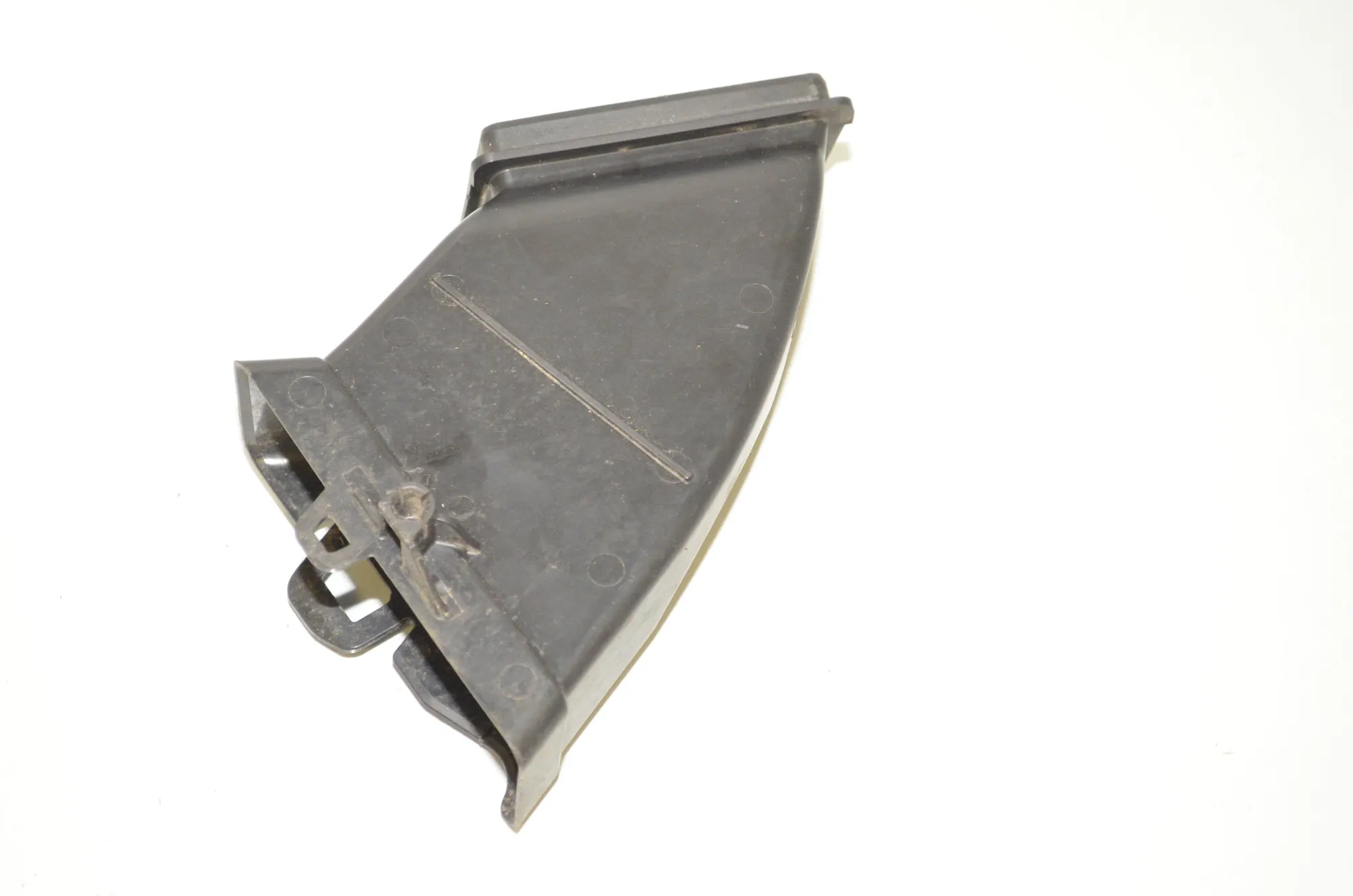 Interior Air Duct Channel – OEM 7357248 · BMW 5 (G30) (2016 - -) 520 i 2018