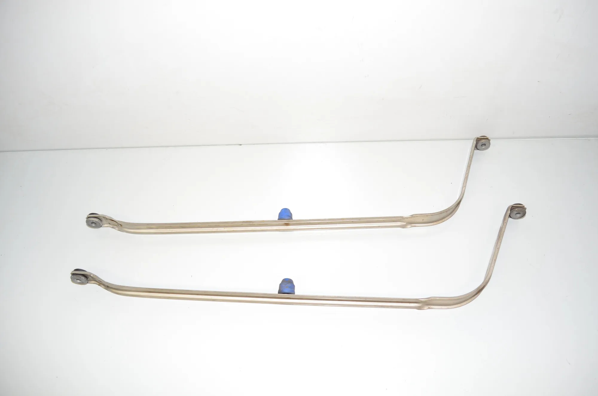 Fuel Tank Holder – OEM 7354283 · BMW 5 (G30) (2016 - -) 520 i 2018 – 3