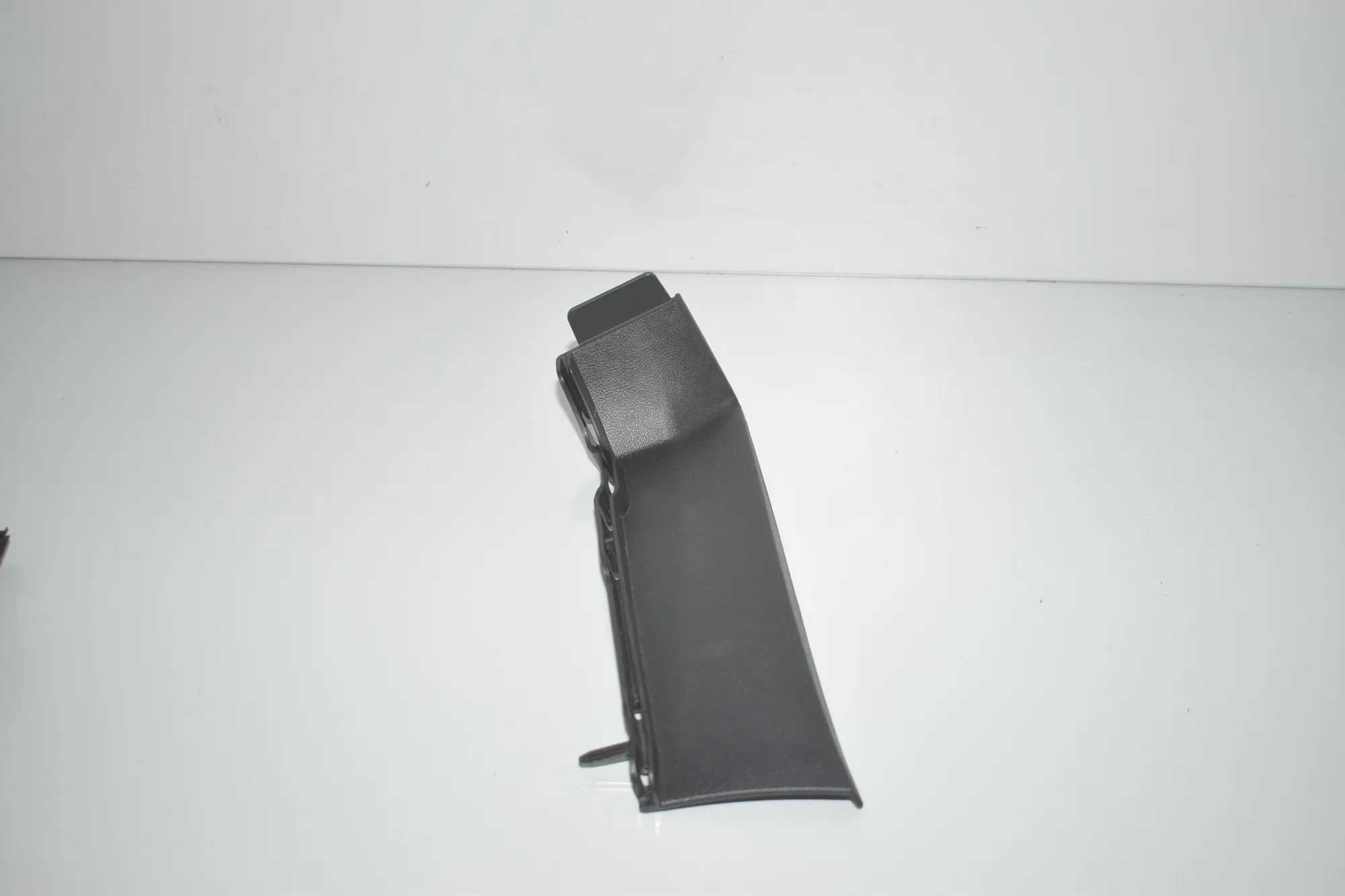 Dashboard Lower Trim – OEM 9362990 · BMW 5 (G30) (2016 - -) 520 i 2018 – 2