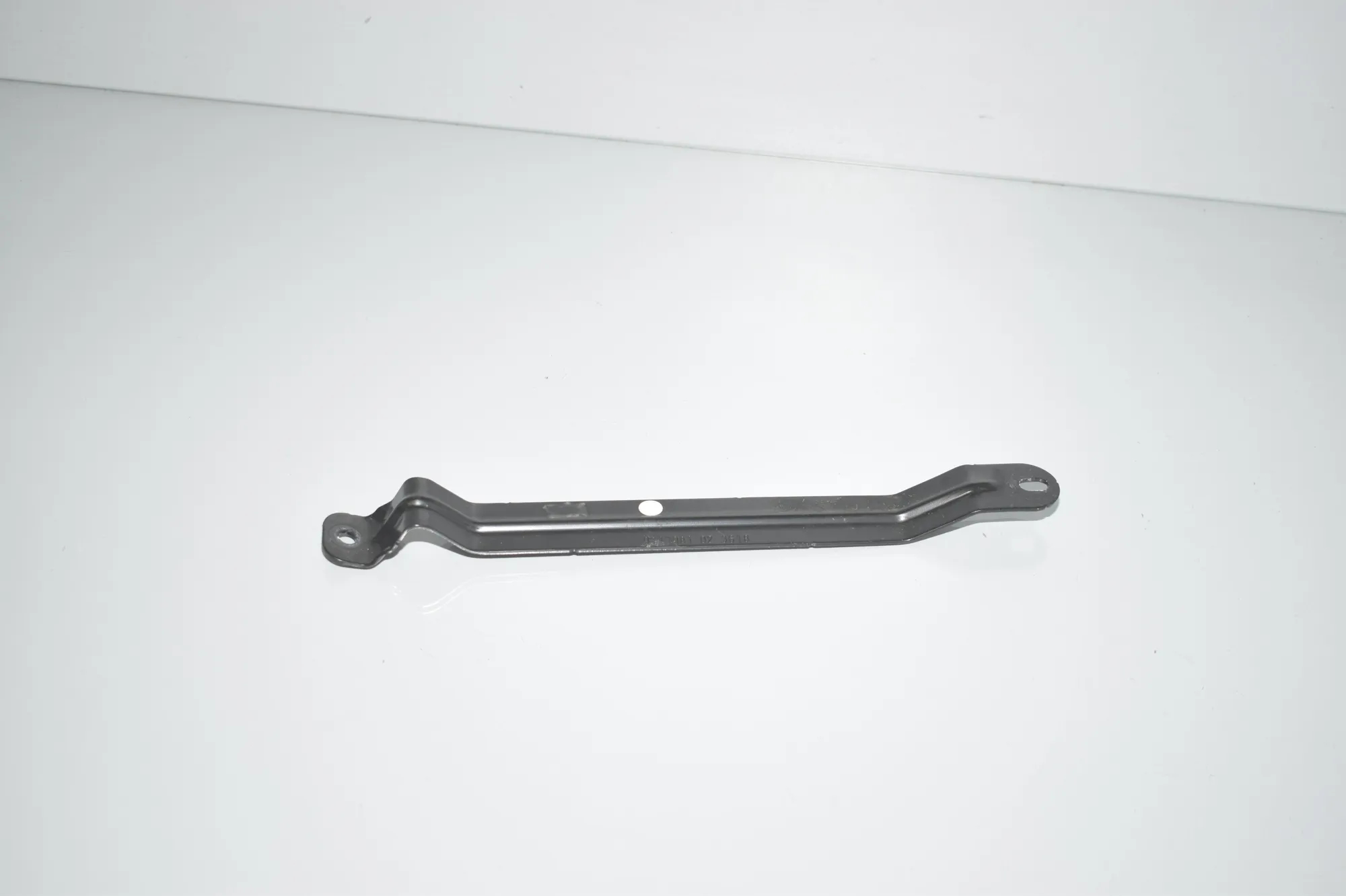 Bracket – OEM 9311081 · BMW 5 (G30) (2016 - -) 520 i 2018 – 3