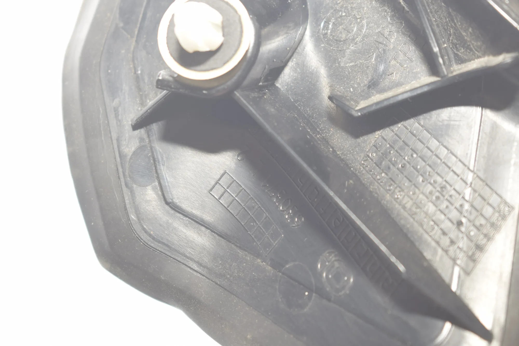Other Body Parts – OEM 630371 · BMW 5 (G30) (2016 - -) 520 i 2018 – 4