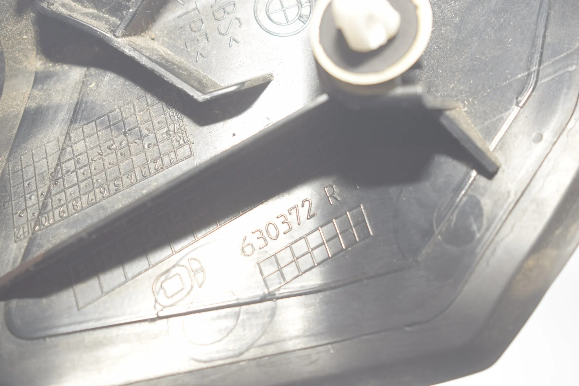 Other Body Parts – OEM 630372 · BMW 5 (G30) (2016 - -) 520 i 2018 – 5