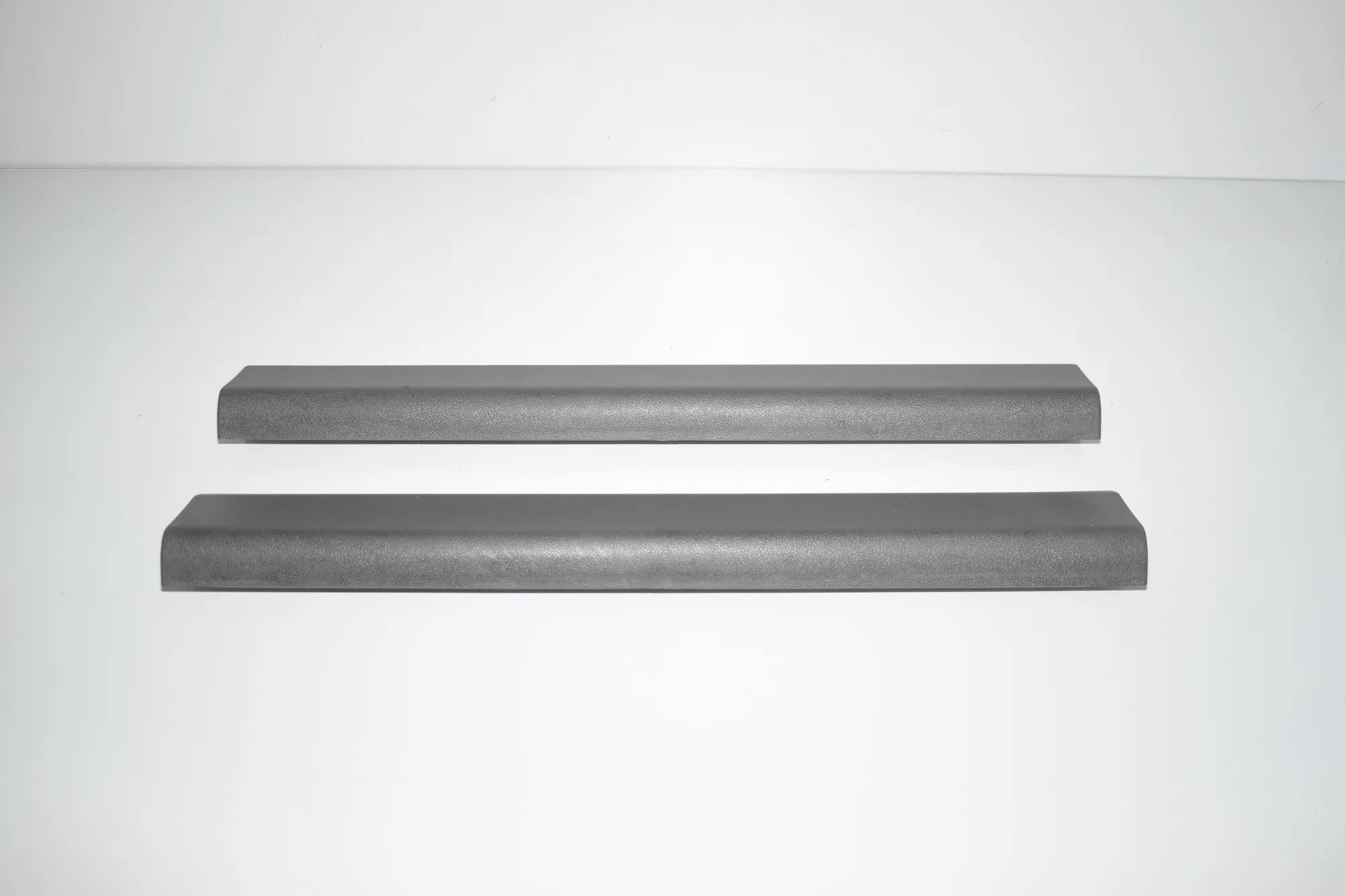 Front Right Interior Step Trim – OEM 7375729 · BMW 5 (G30) (2016 - -) 520 i 2018 – 4