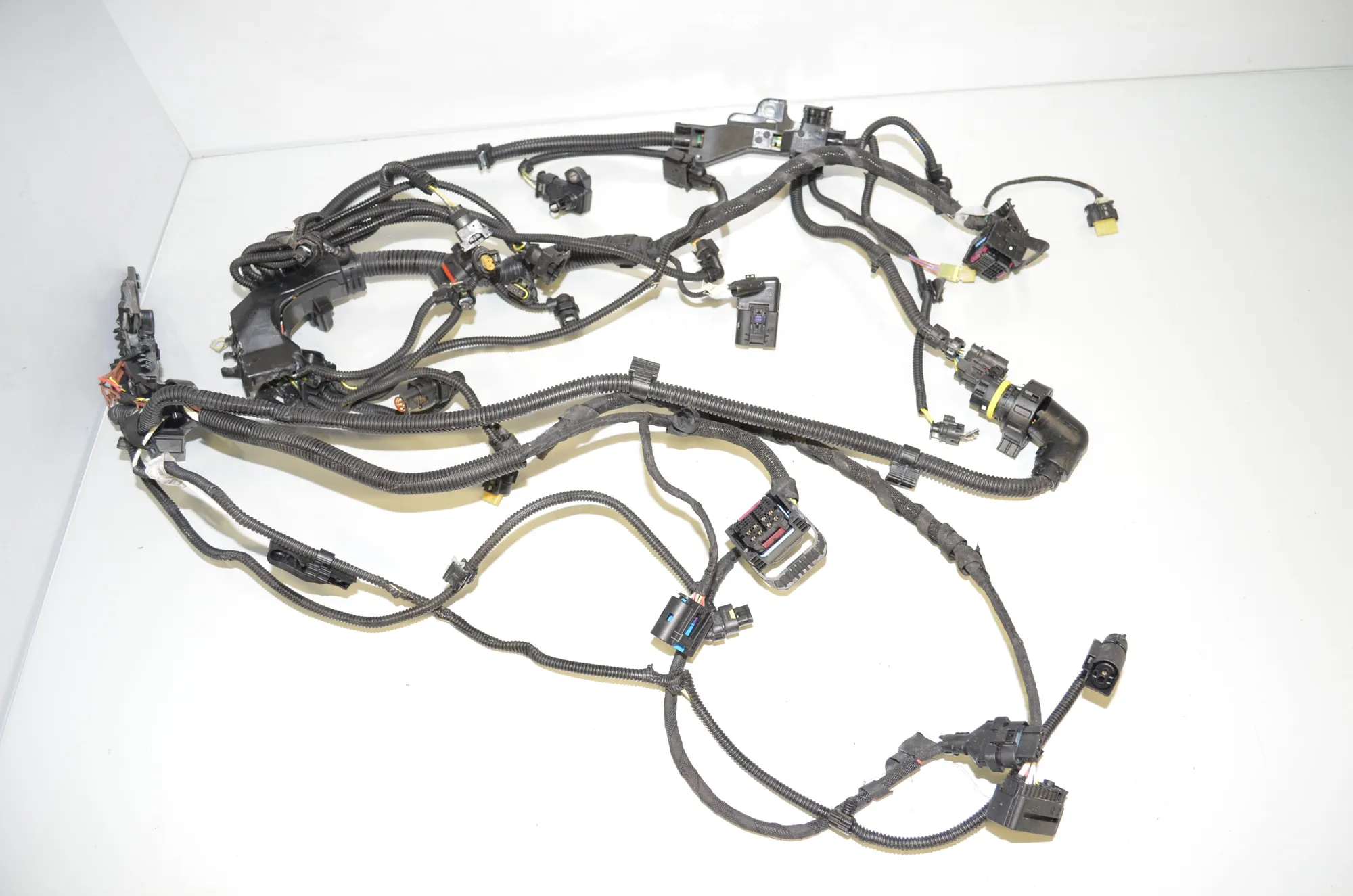 Engine Cable Harness – OEM 8482321 · BMW 5 (G30) (2016 - -) 520 i 2018