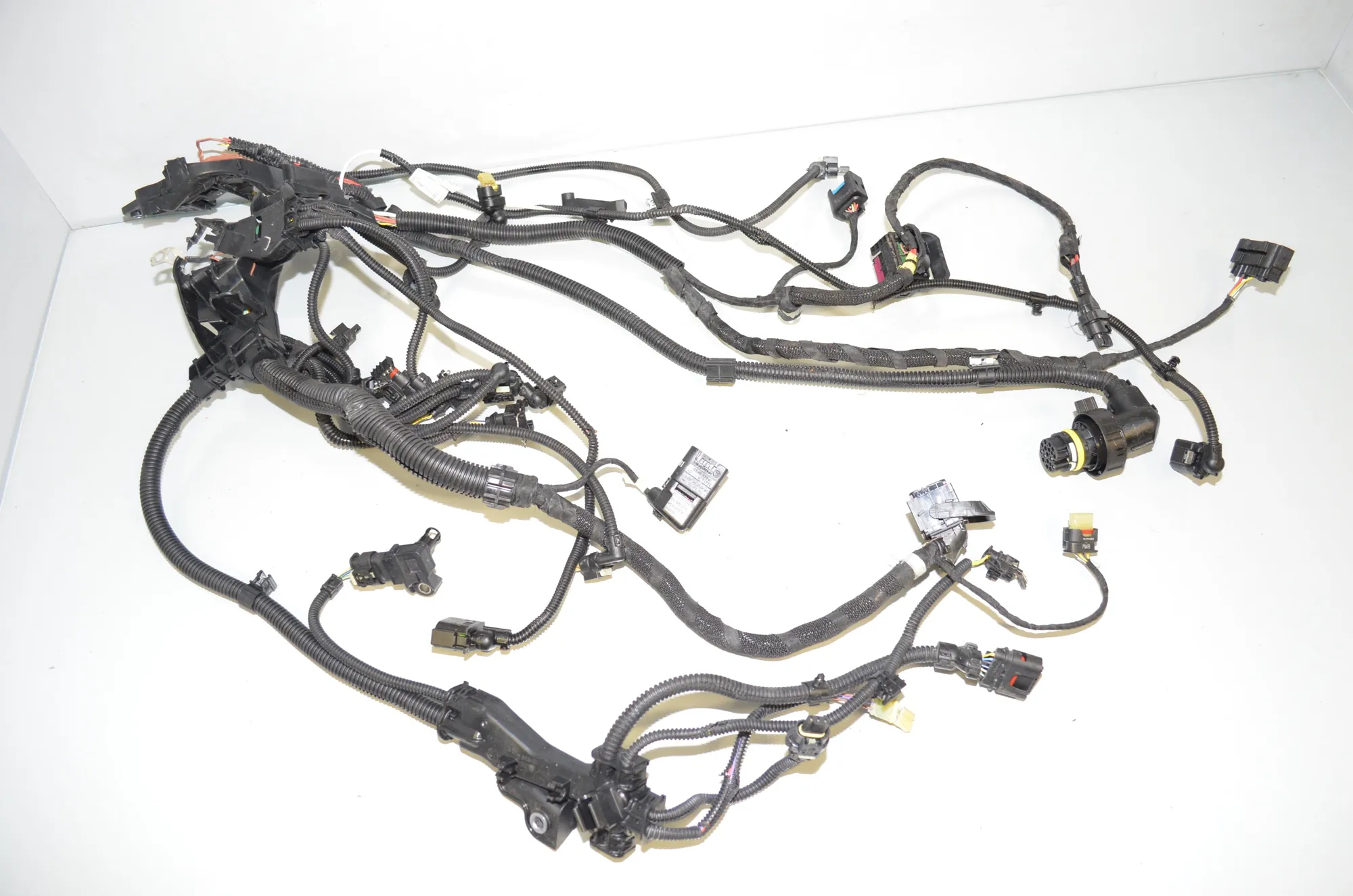 Engine Cable Harness – OEM 8482321 · BMW 5 (G30) (2016 - -) 520 i 2018 – 6