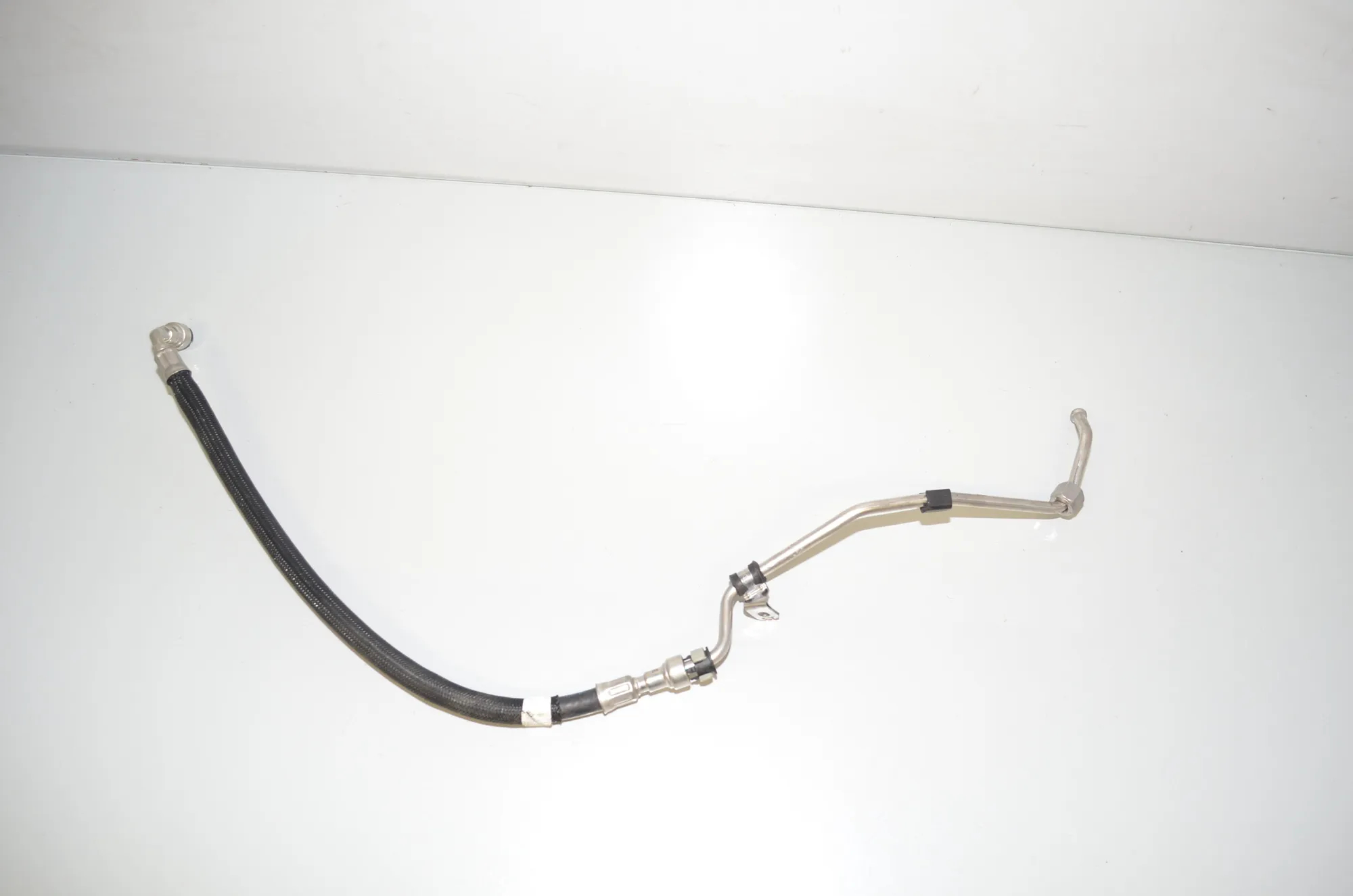Fuel Pipe – OEM 8635511 · BMW 5 (G30) (2016 - -) 520 i 2018 – 3
