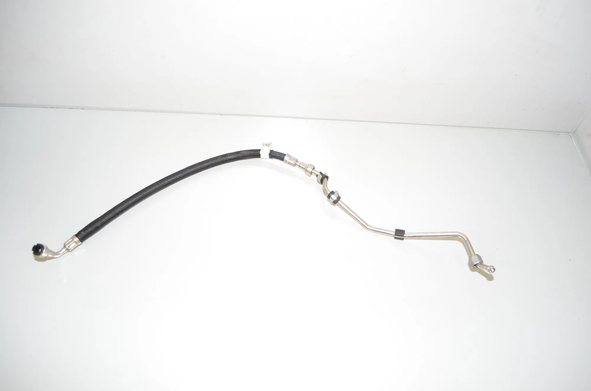 Fuel Pipe – OEM 8635511 · BMW 5 (G30) (2016 - -) 520 i 2018 – 2