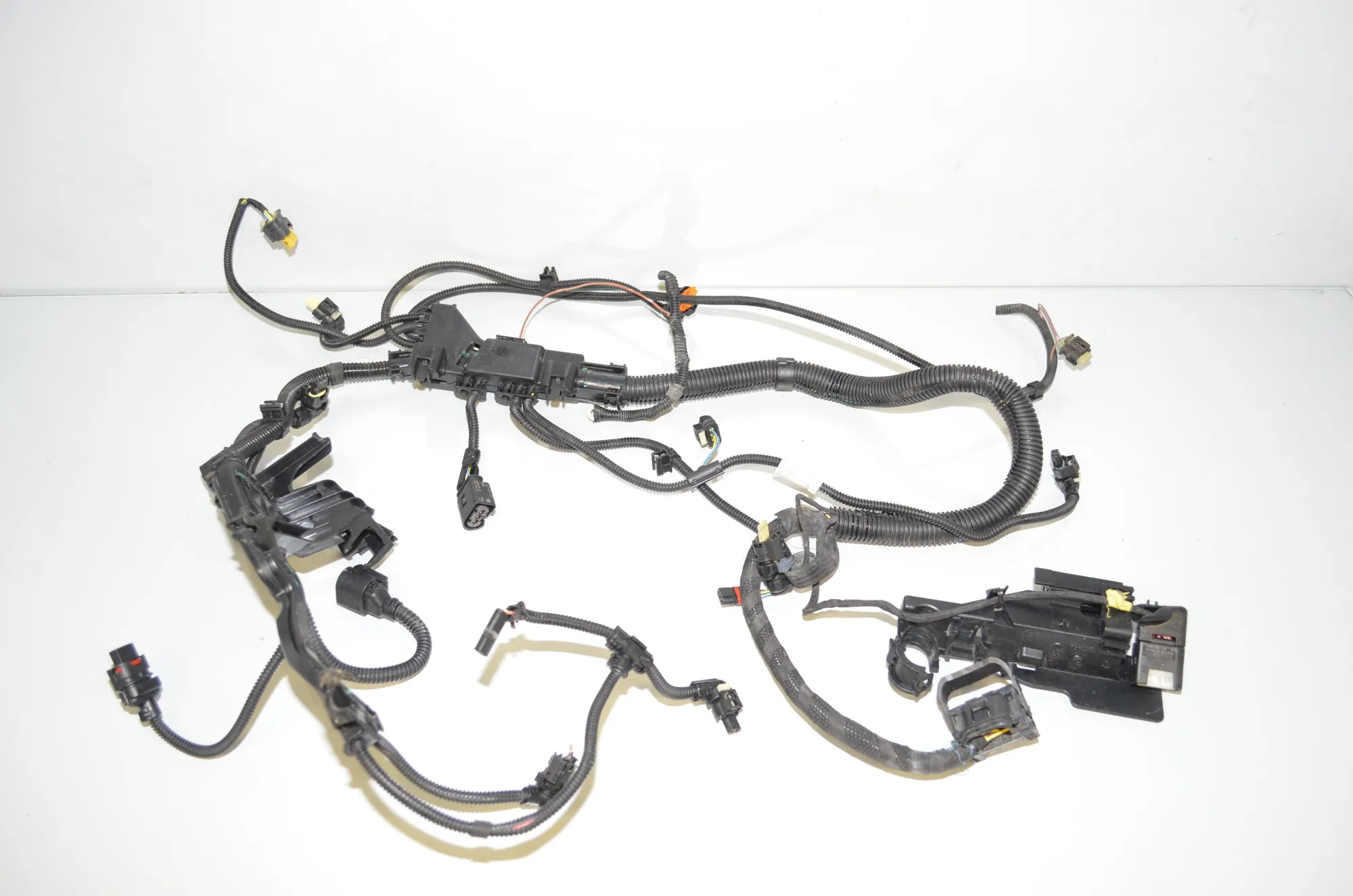 Engine Cable Harness – OEM 8482307 · BMW 5 (G30) (2016 - -) 520 i 2018