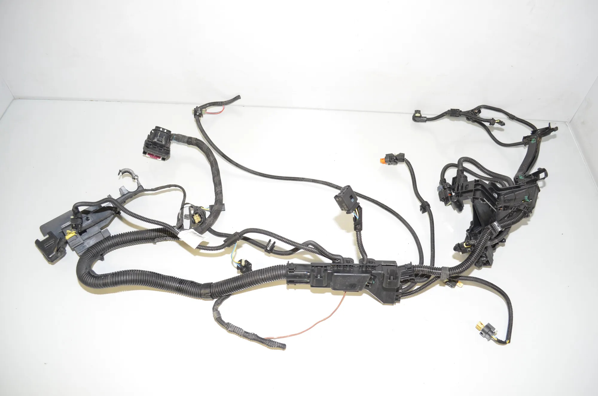 Engine Cable Harness – OEM 8482307 · BMW 5 (G30) (2016 - -) 520 i 2018 – 4