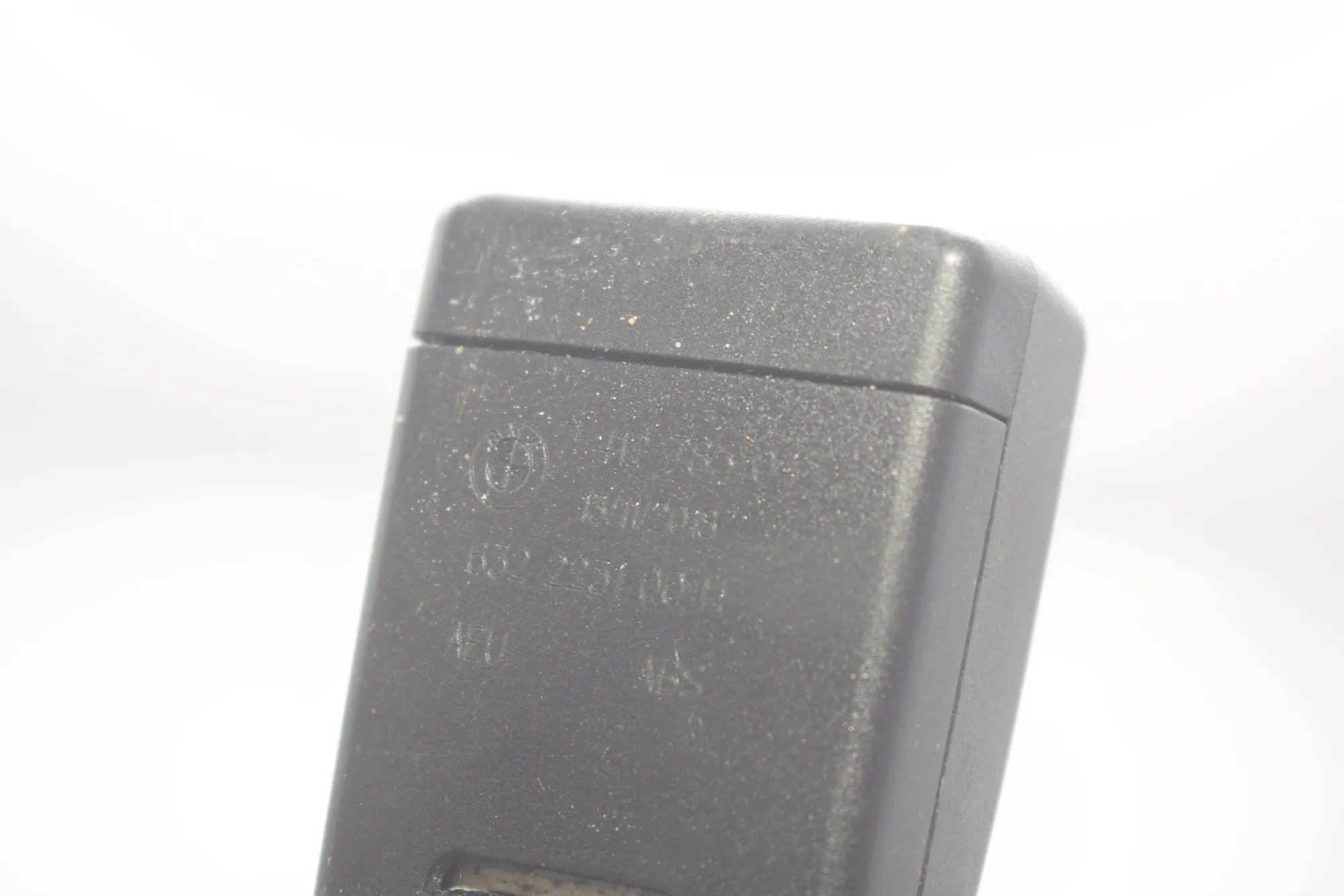 Rear Middle Seat Buckle – OEM 7412785 · BMW 5 (G30) (2016 - -) 520 i 2018 – 4