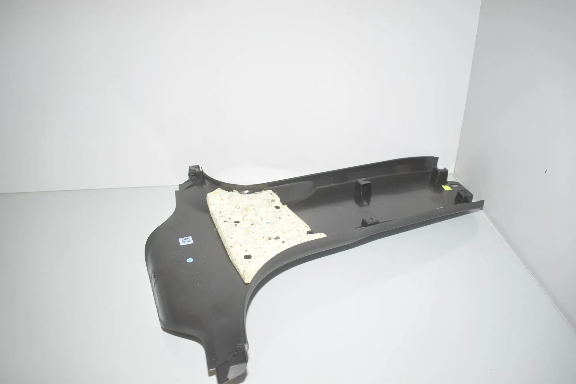 Right Side B Pillar Trim – OEM 7384530 · BMW 5 (G30) (2016 - -) 520 i 2018 – 3